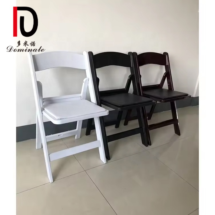 Best Selling Foldable Plastic Chair White Resin Folding Wedding Party Outdoor Chair