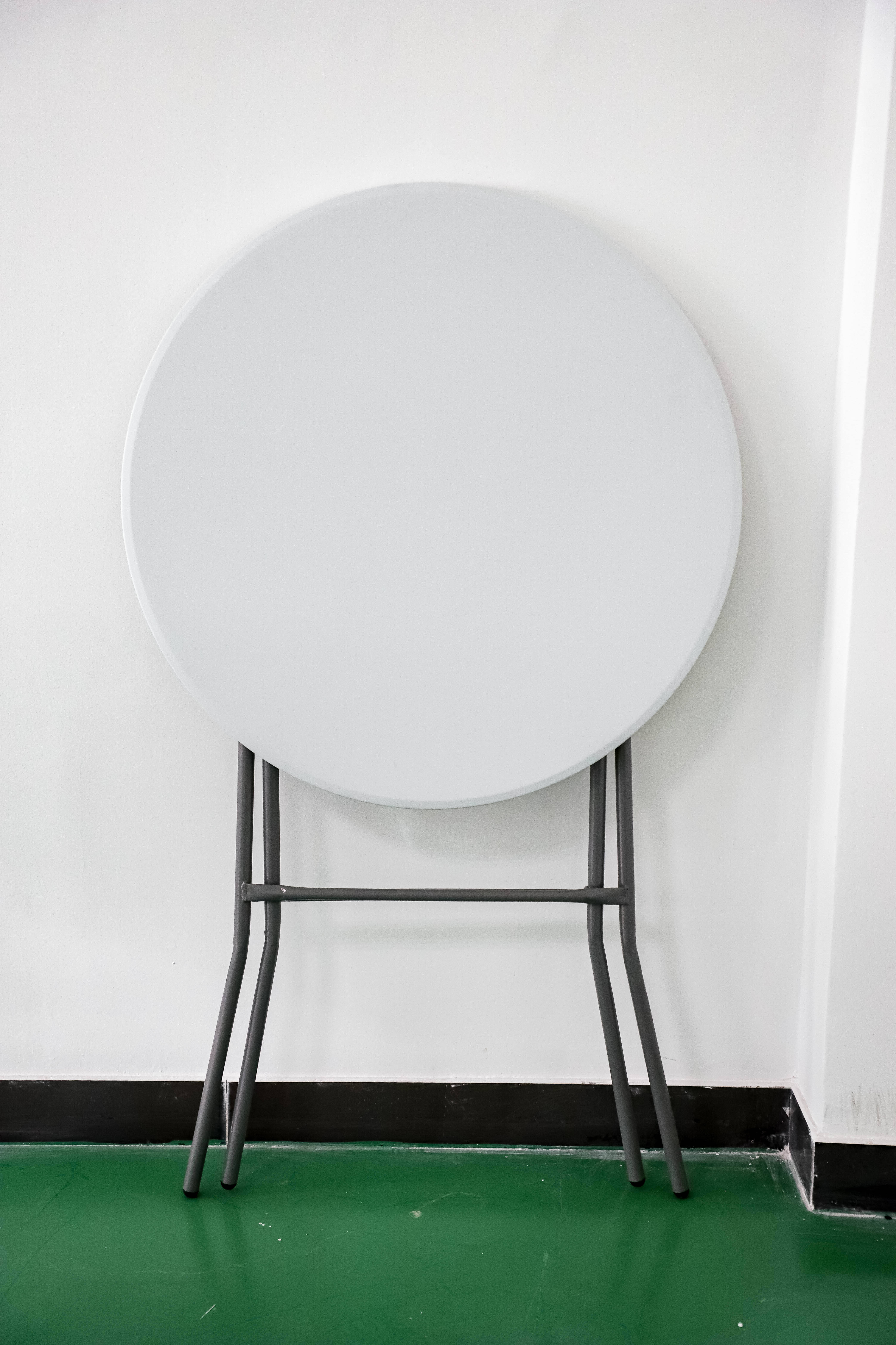 Wholesale Modern Design 60cm Diameter 110cm Height Plastic Round High Top Cocktail Bar Table for Outdoor Parties