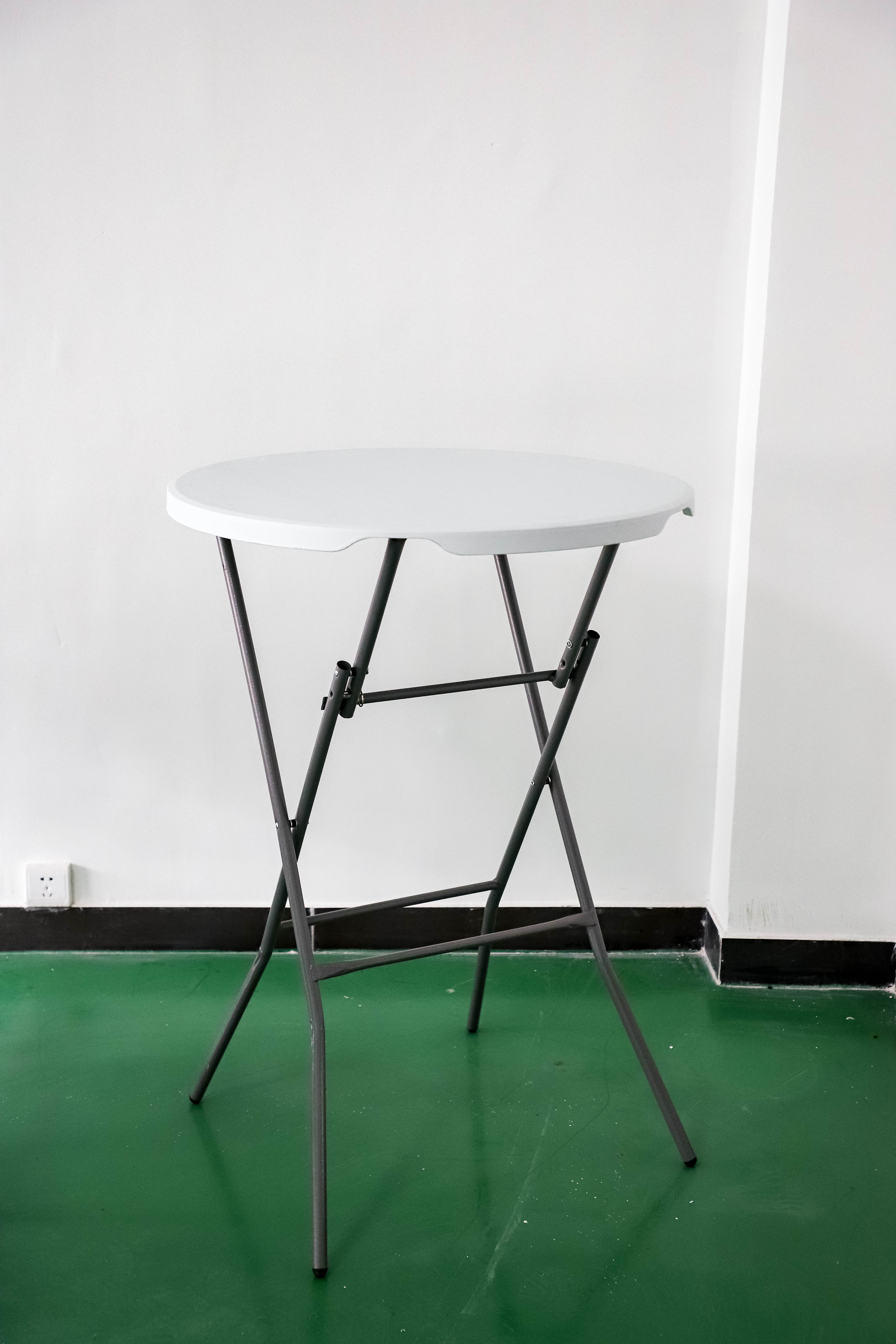 Folding Cocktail Table Detail 3