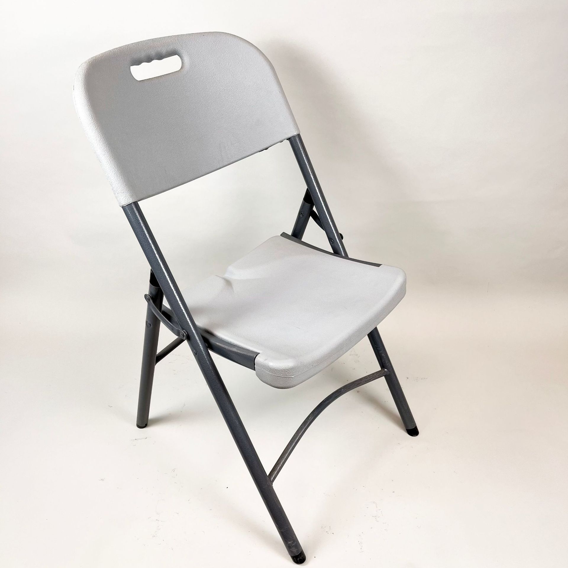 Contemporary Plastic Folding Outdoor Chair Farmhouse School Dining Park Workshop Courtyard Party Events-Simple Economically