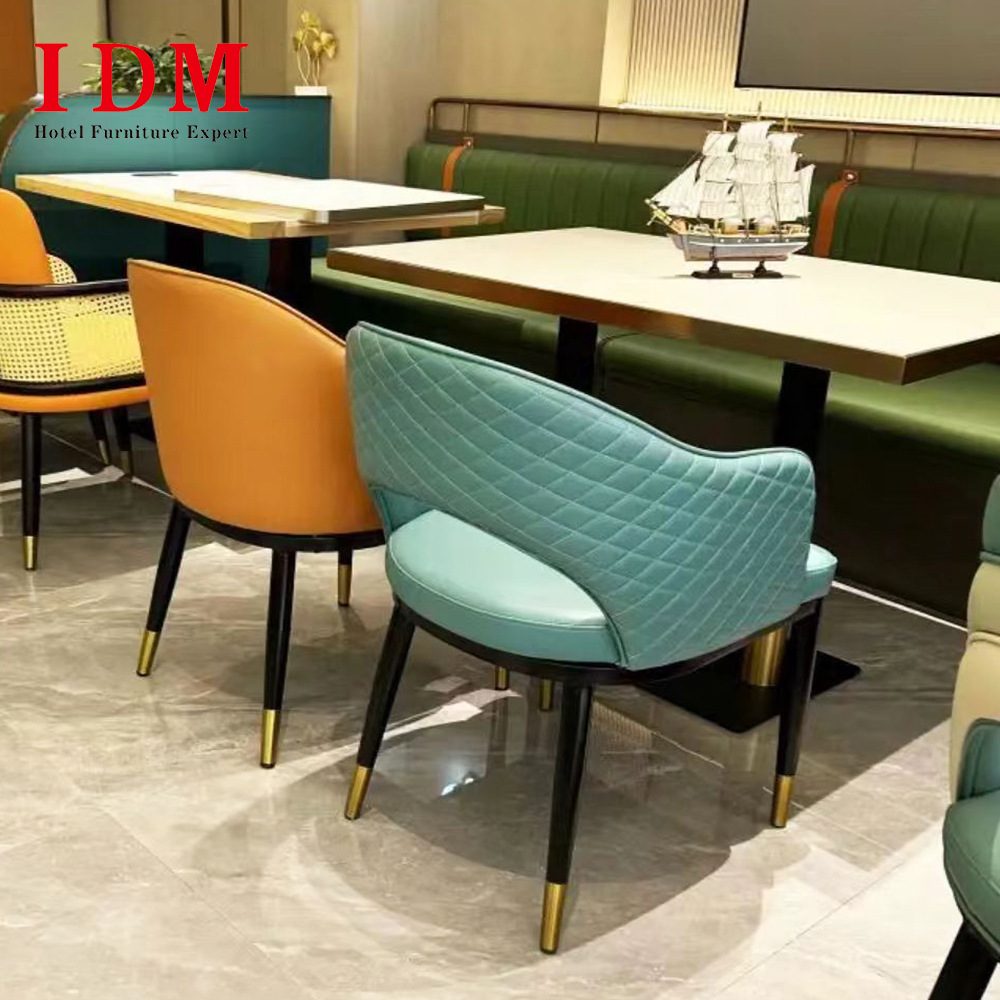 IDM Luxury Solid Wood Hotel Dining Chairs &amp; Tables with 4 Seat Sets for Commercial Modern Restaurant and Villa Use Eco-Friendly