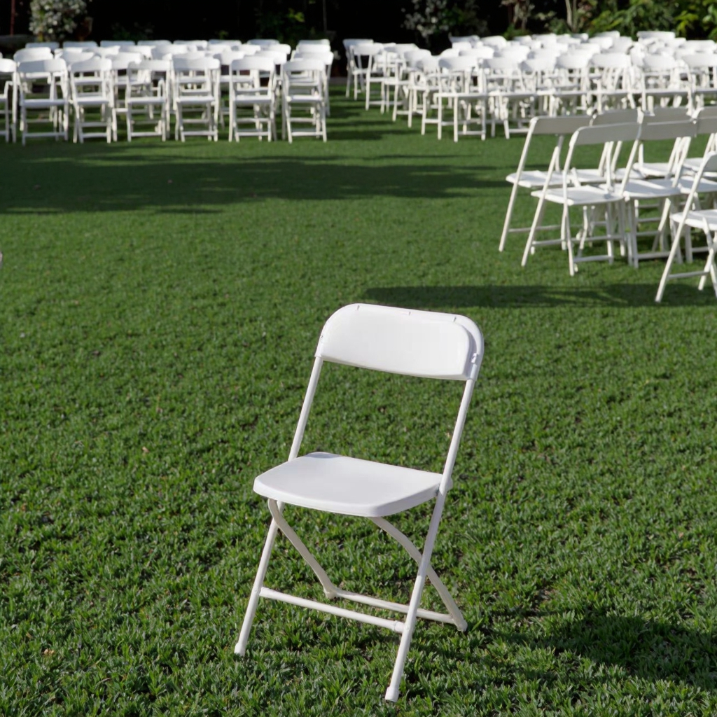 White Lightweight Plastic Folding Chair for Garden Weddings Outdoor Business and Hotel Use Furniture Wholesale