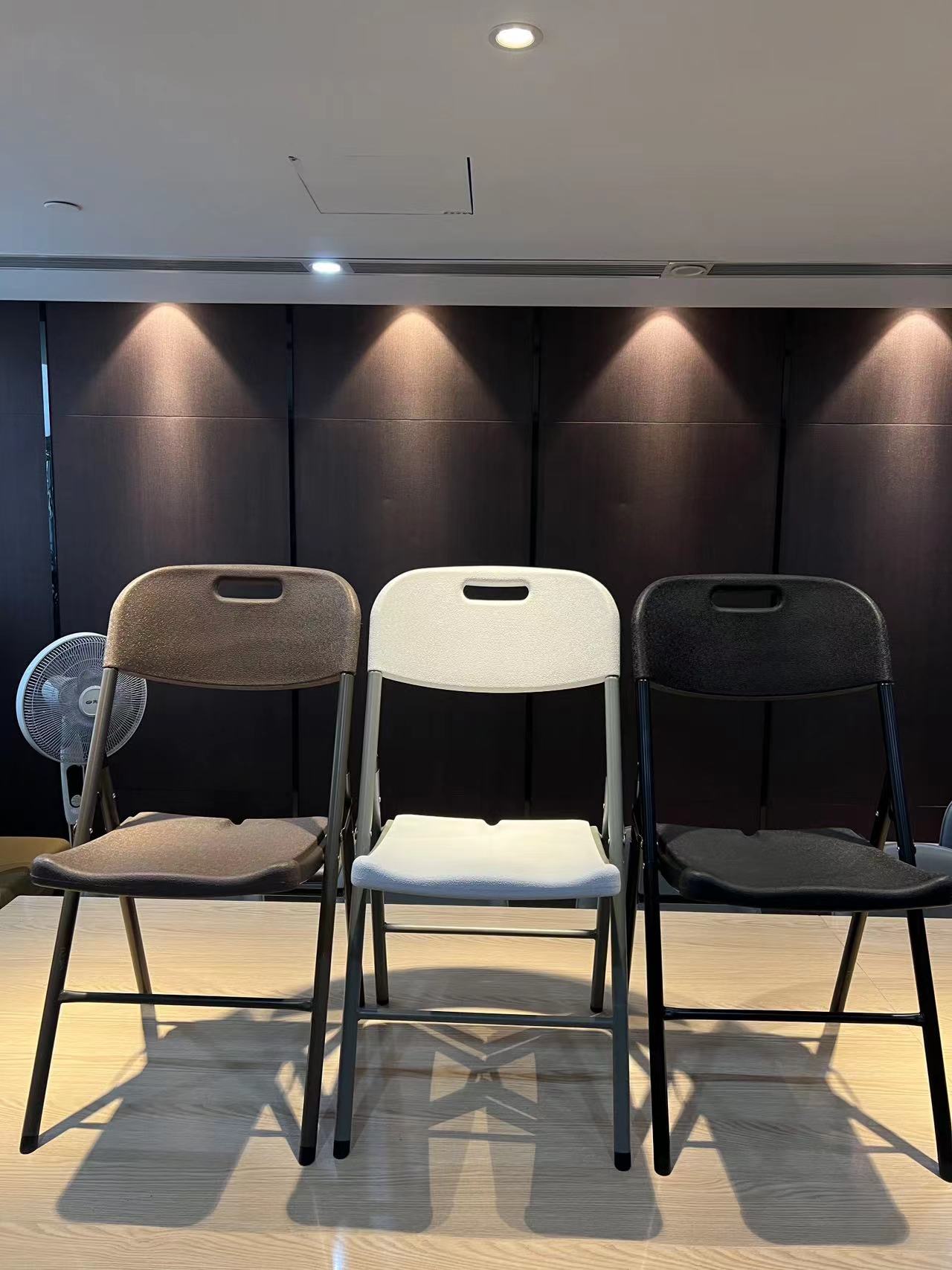Folding chair image 4