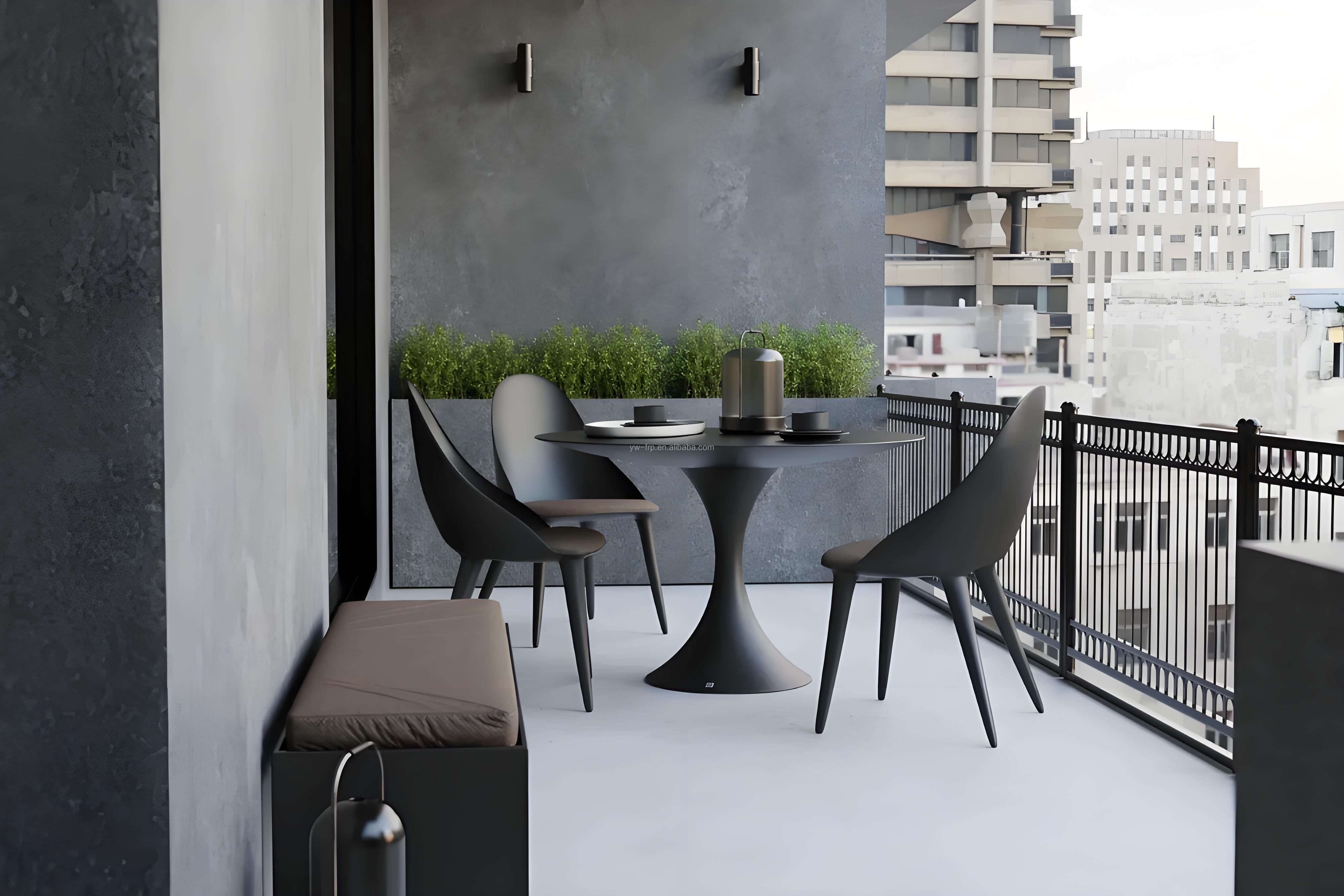 Outdoor balcony placement display