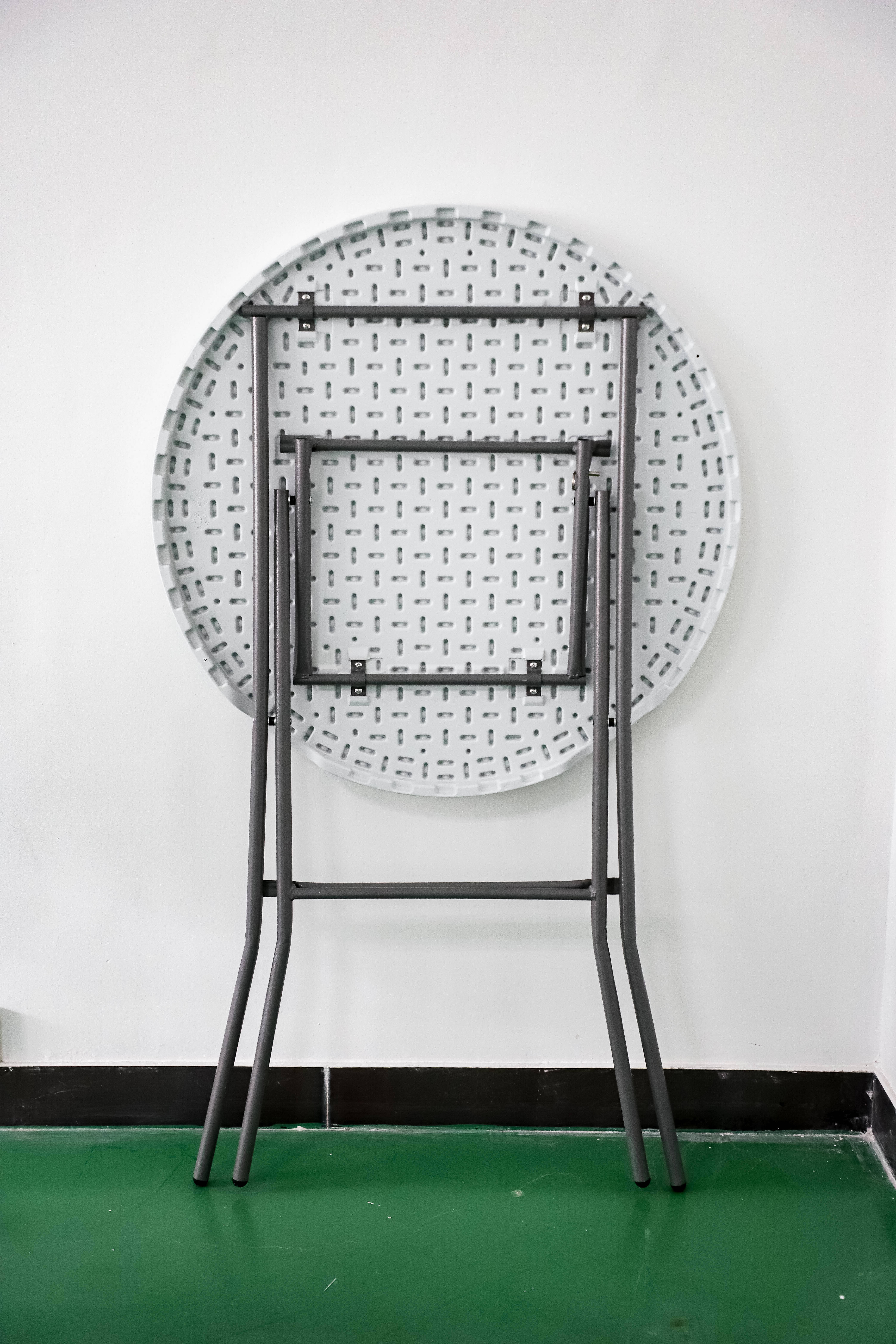 Wholesale Modern Design 60cm Diameter 110cm Height Plastic Round High Top Cocktail Bar Table for Outdoor Parties