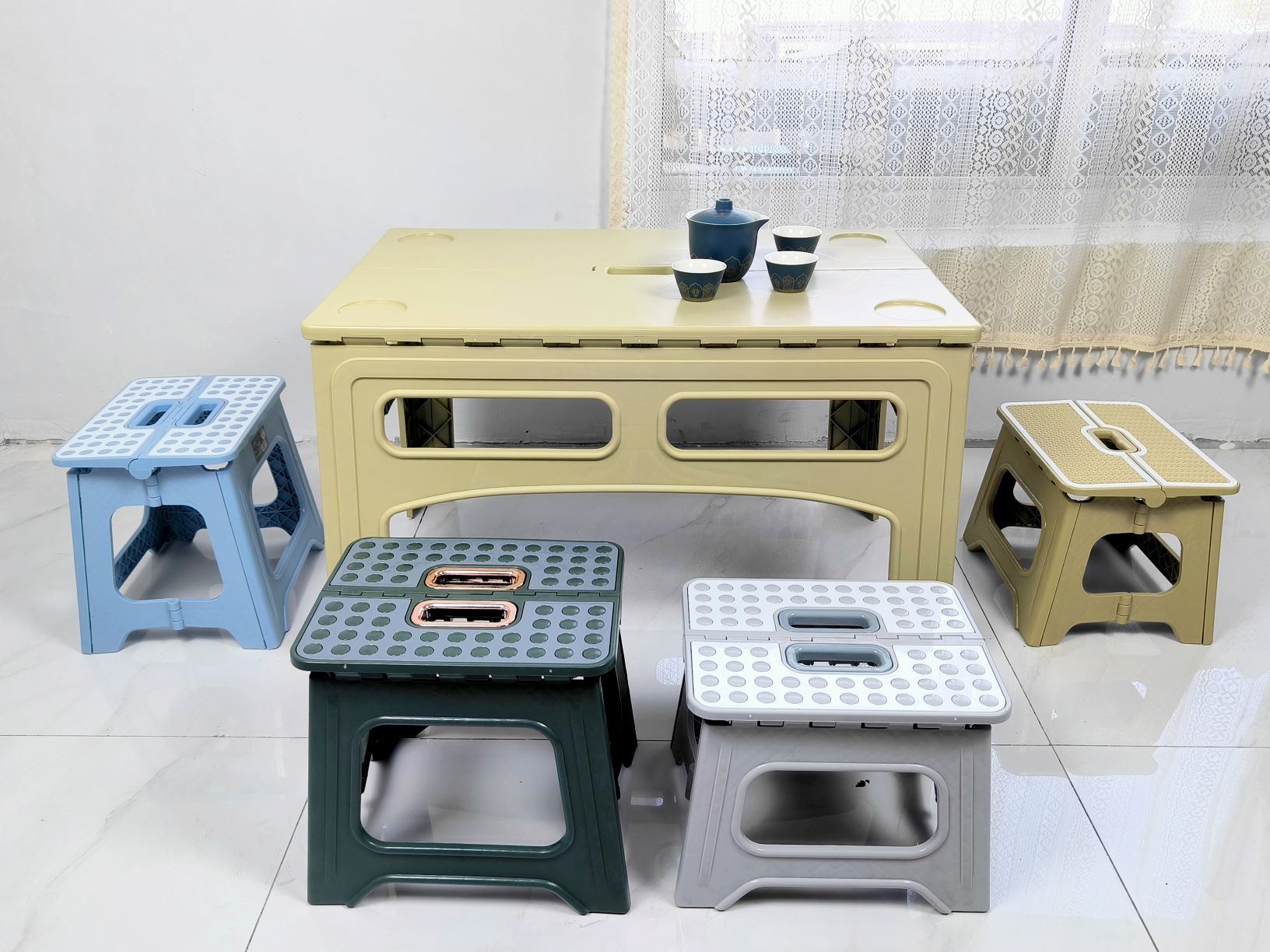 Outdoor plastic folding table