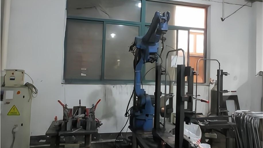 Robot Welding Machine