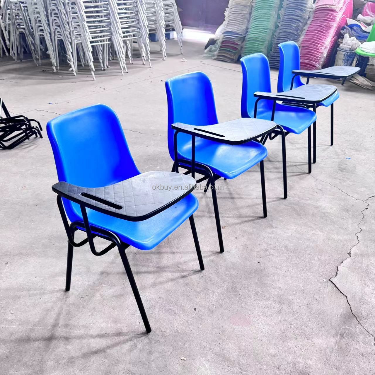 Discount High Quality Colorful School Chair England Stackable Metal Frame PP Plastic Chair