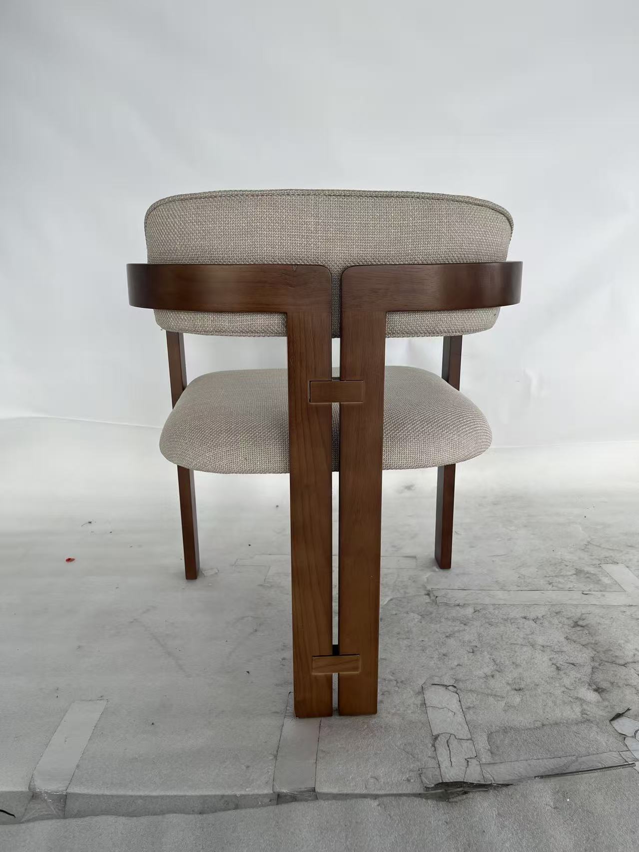 Wood Frame and Legs Modern Traditional Design Dining Chair with Eco-Friendly Upholstery and Durable Build
