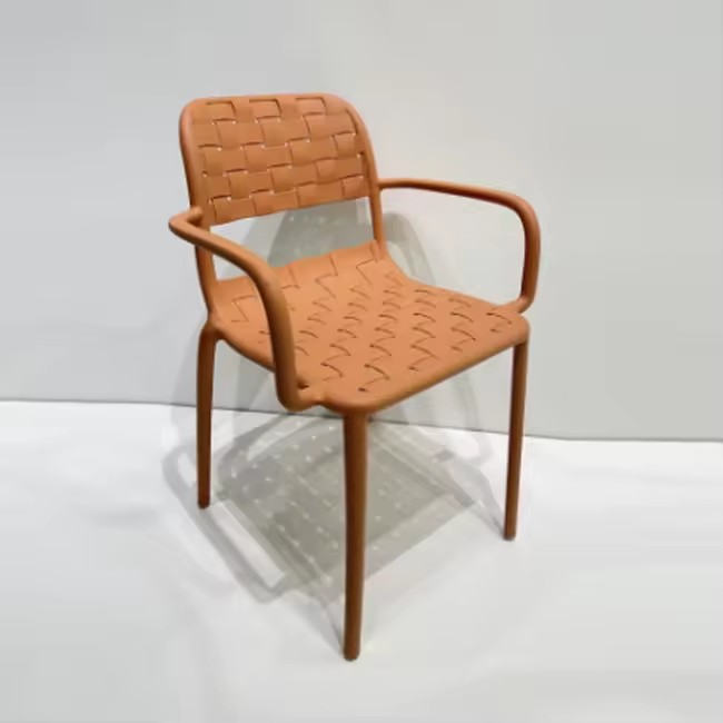 Manufacturer Free Sale Cheap Custom Logo Contemporary Plastic Arm Chair Stackable Dining Chairs Home Furniture
