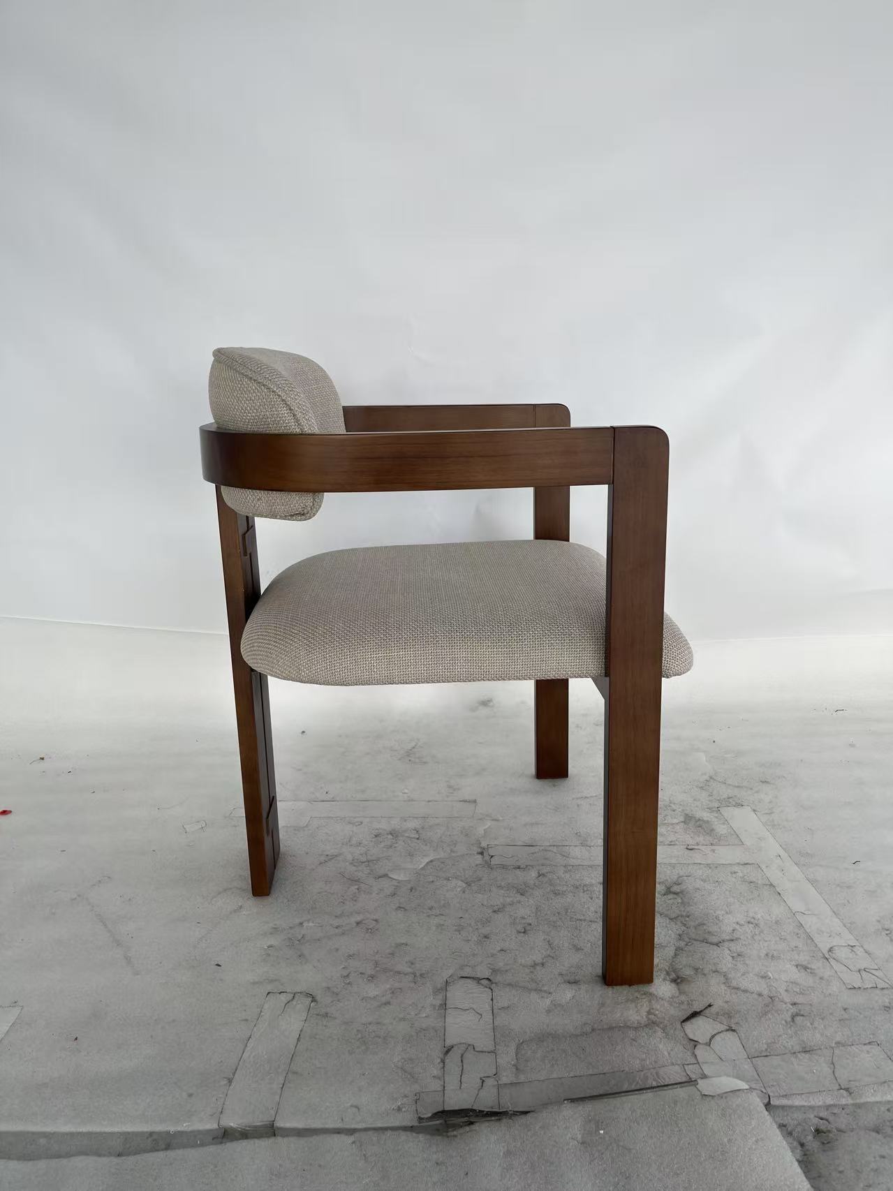 Wood Frame and Legs Modern Traditional Design Dining Chair with Eco-Friendly Upholstery and Durable Build
