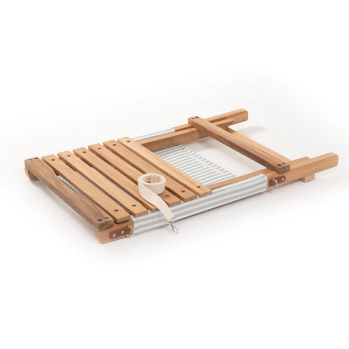 Lightweight and Portable Folding Wooden Chair Specially Designed for Outdoor Picnics and Fishing Comfortable and Durable Suitable for Camping Travel and Leisure