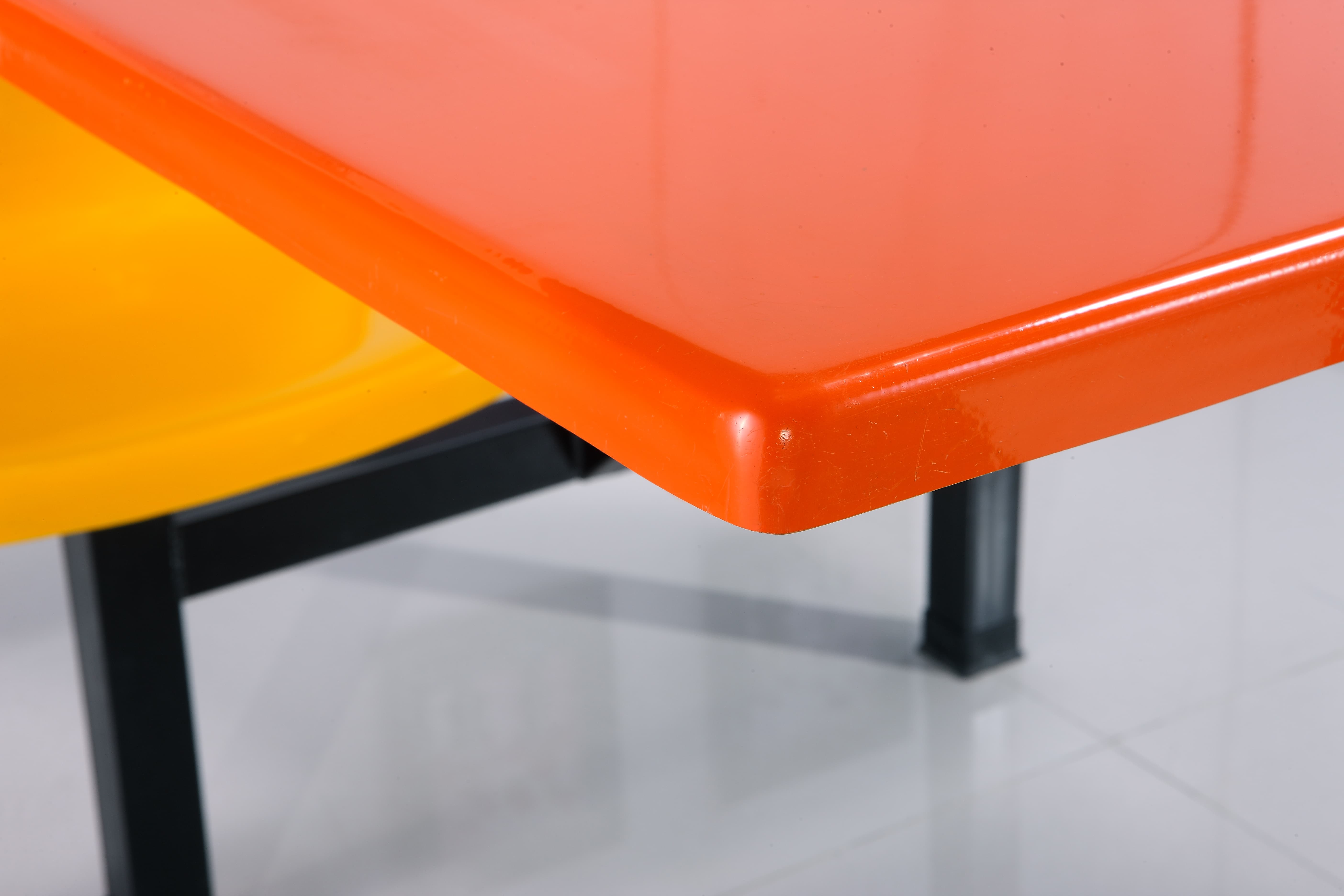 New Modern Restaurant Design 8 Seaters Fiberglass Dining Table Sets for Outdoor Commercial Use in School Mall Customized Options
