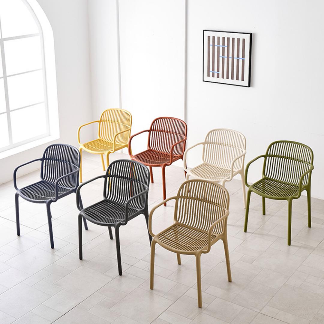 Wholesale Plastic Lounge Dinner Chair Outdoor Comfy Strong Stackable Home Restaurant Dining Chairs