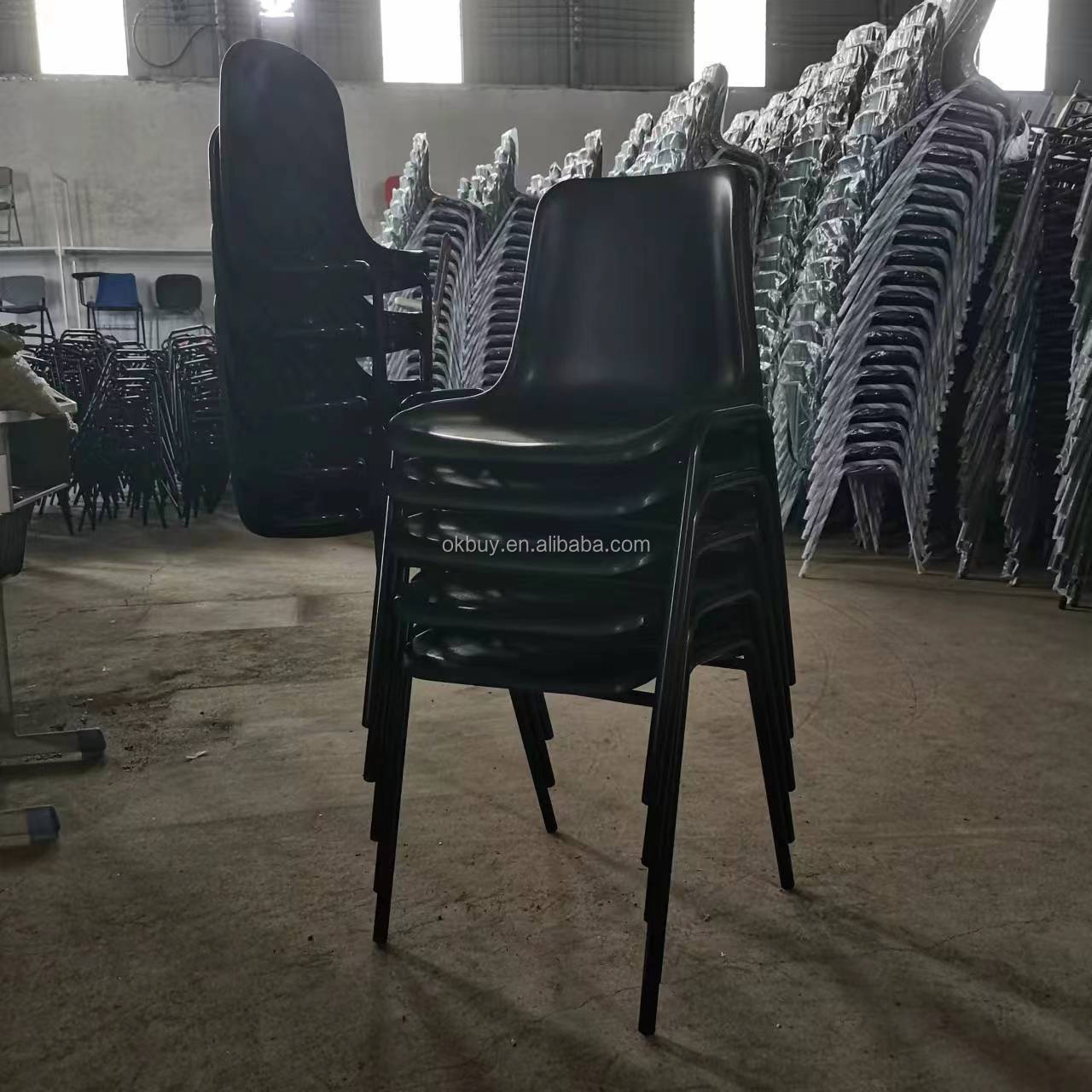 Discount High Quality Colorful School Chair England Stackable Metal Frame PP Plastic Chair