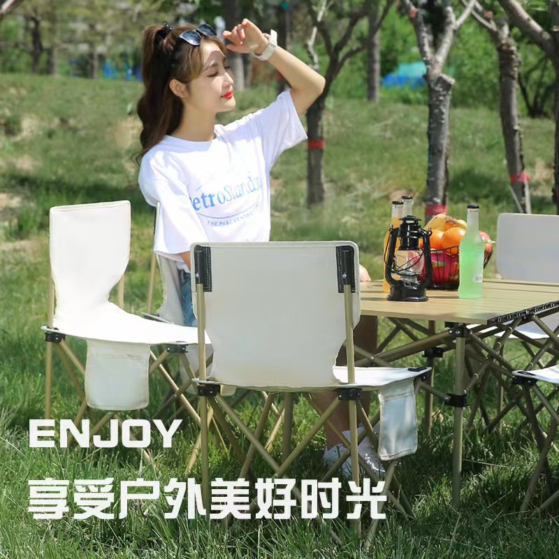 Modern Outdoor Folding Tables and Chairs Portable Oxford Material Steel Pipe Design for Camping Picnic Farmhouse Use