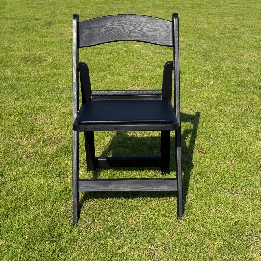 Modern Design Party Events Wimbledon Garden PVC Padded Cushion Resin Folding Chair with Wood Grain