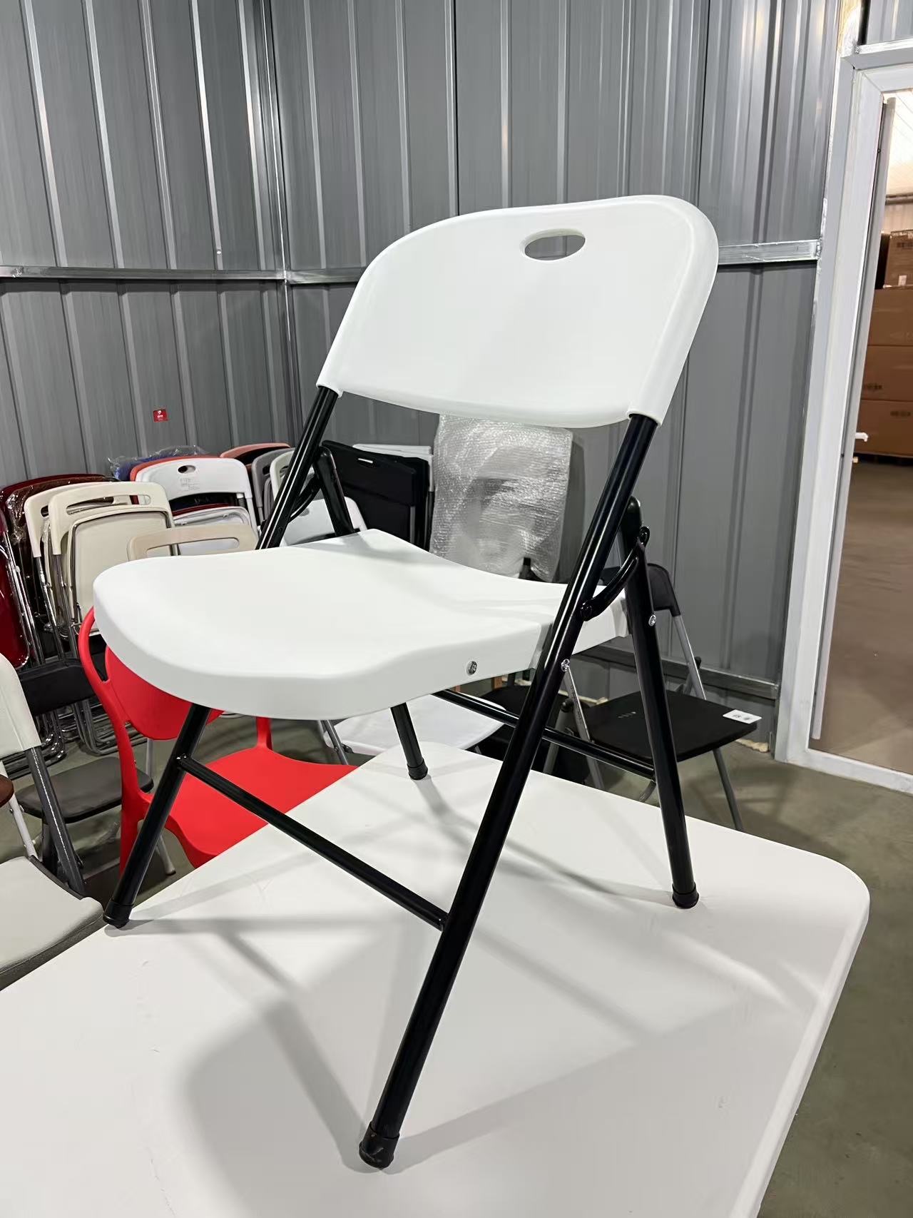 Hot Selling Modern High-Grade PP Folding Plastic Chairs For Outdoor Parties Office Conferences Weddings Banquets Factory Supply