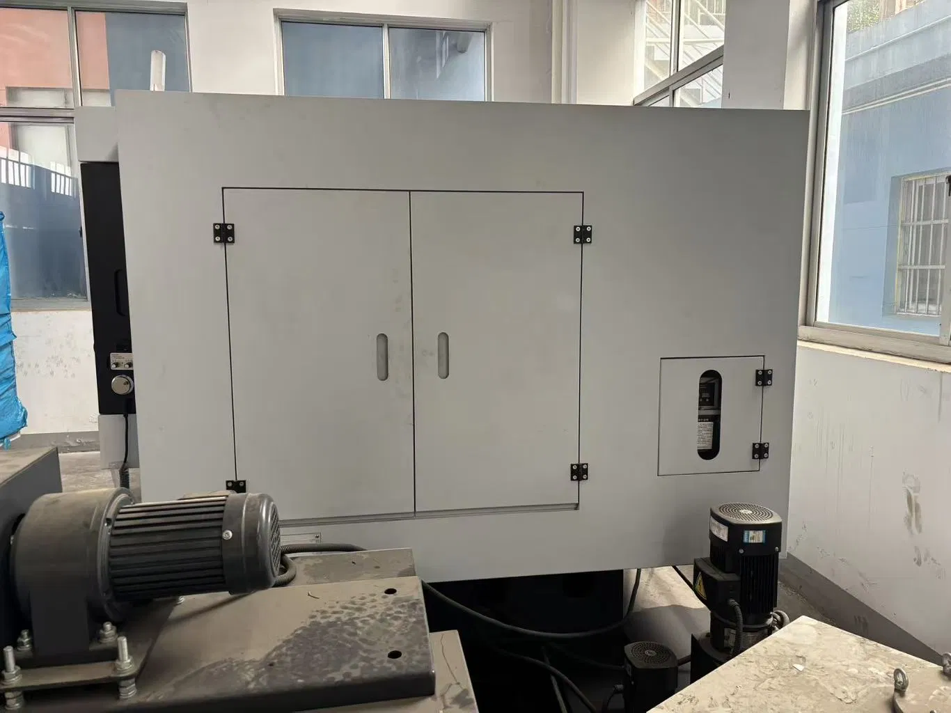 Compact CNC Machining Center for Non-Ferrous Metals Taiwan Motor Control