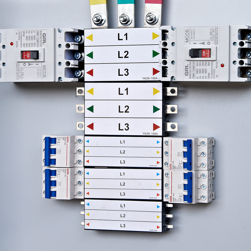 Electrical Panel 0.4KV Switchgear Busbar Distribution Board MCB Pan Assembly Electrical Switchgear Electrical Distribution Box