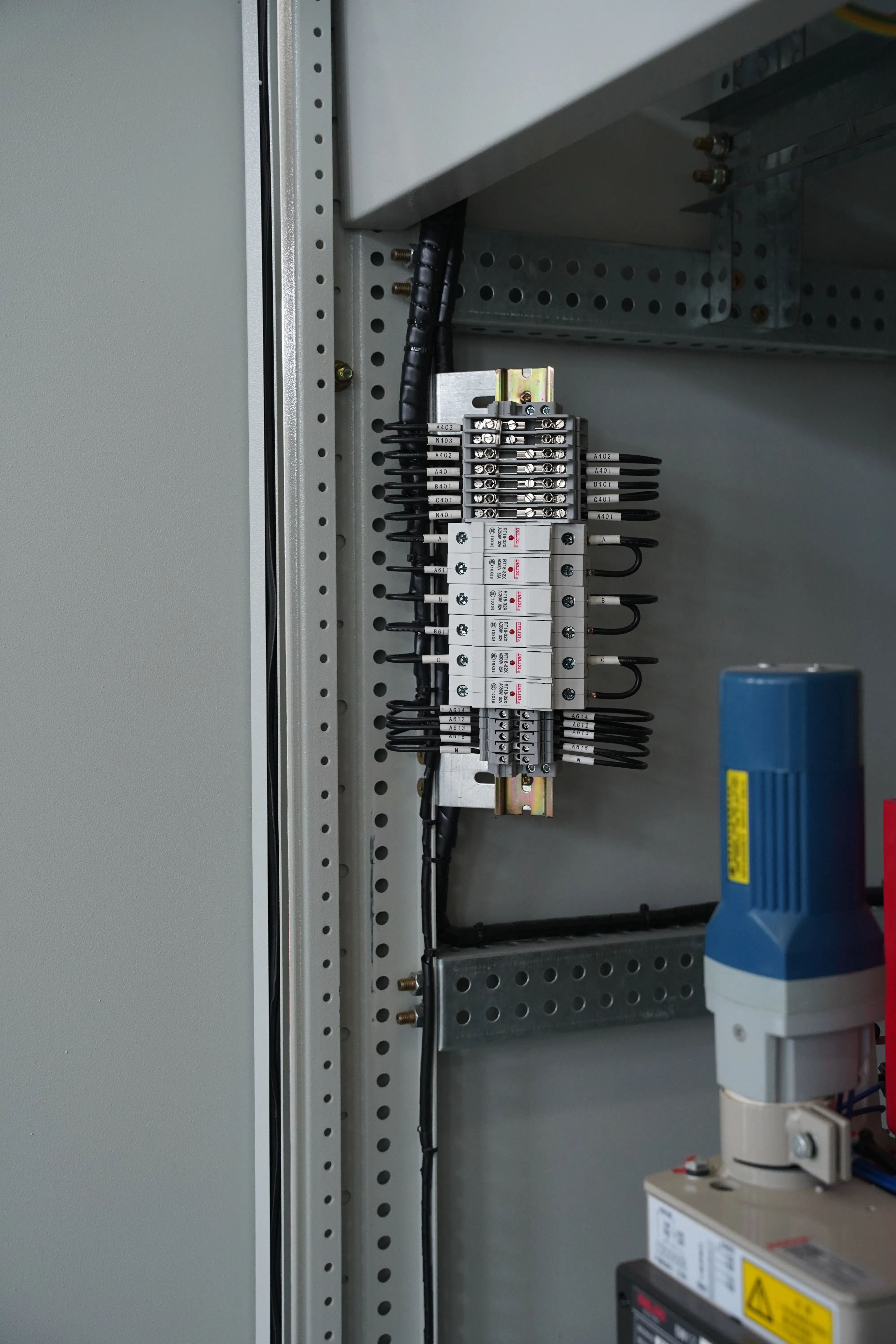 High-Voltage and Low-Voltage Switchgear, 1250kVA, Quality Engineering Solutions
