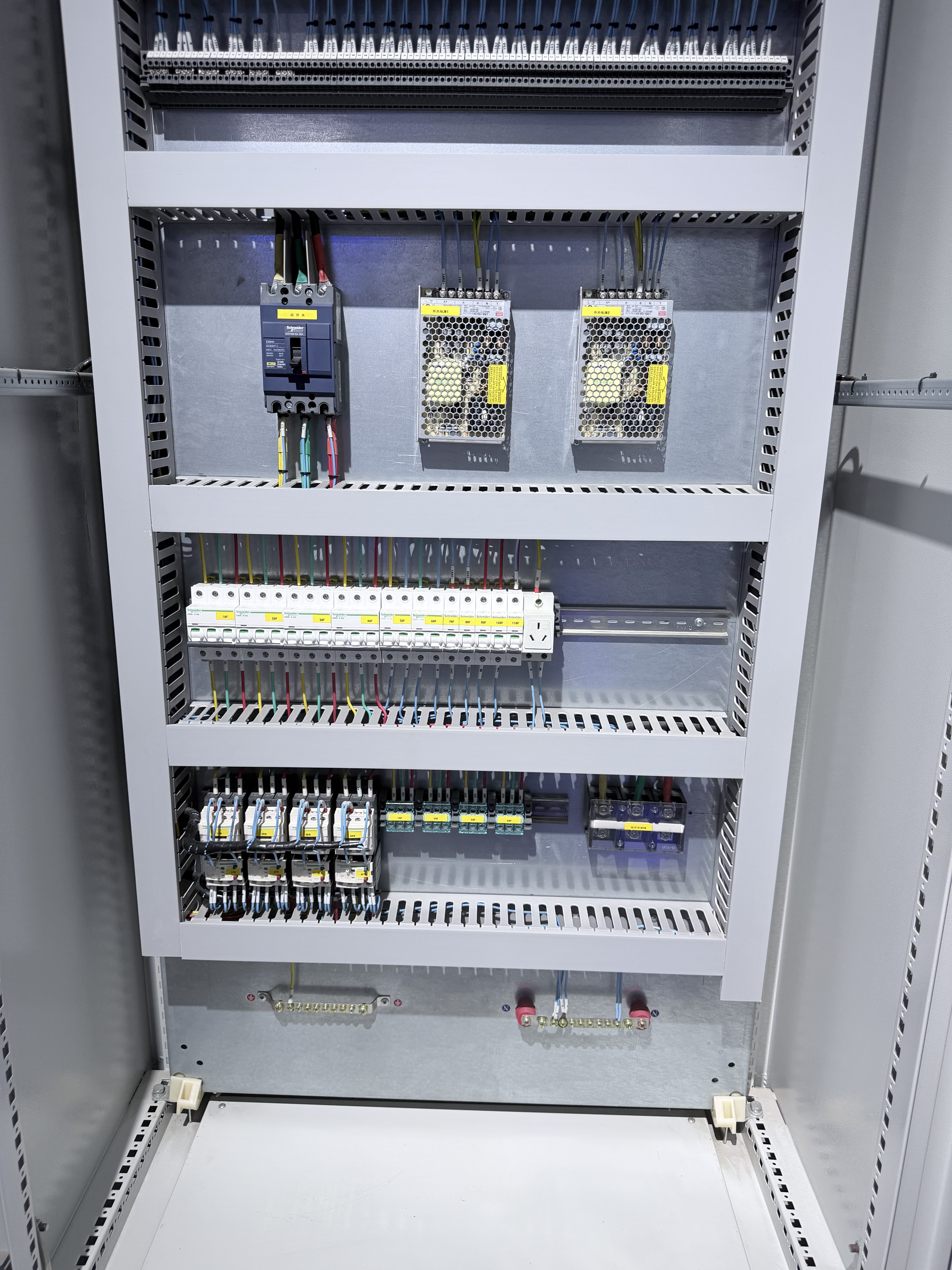 HengRui LV Switchgear Control Panel Board 400A~100A Electrical Distribution Cabinets with Ethernet/RS485 and IP66 Protection