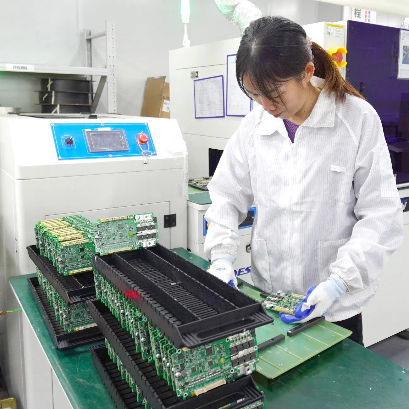 Advanced Lithium Power Smart Battery Management System with Ov Protection
