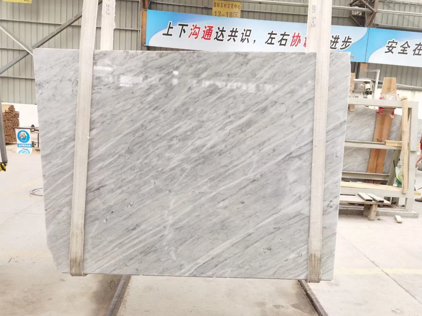 Natural Stone Top Quality Polished Honed Carrara Grey Marble for Wall Tiles/Vanity Tops/Slabs Tiles/Floor Tiles/Countertops