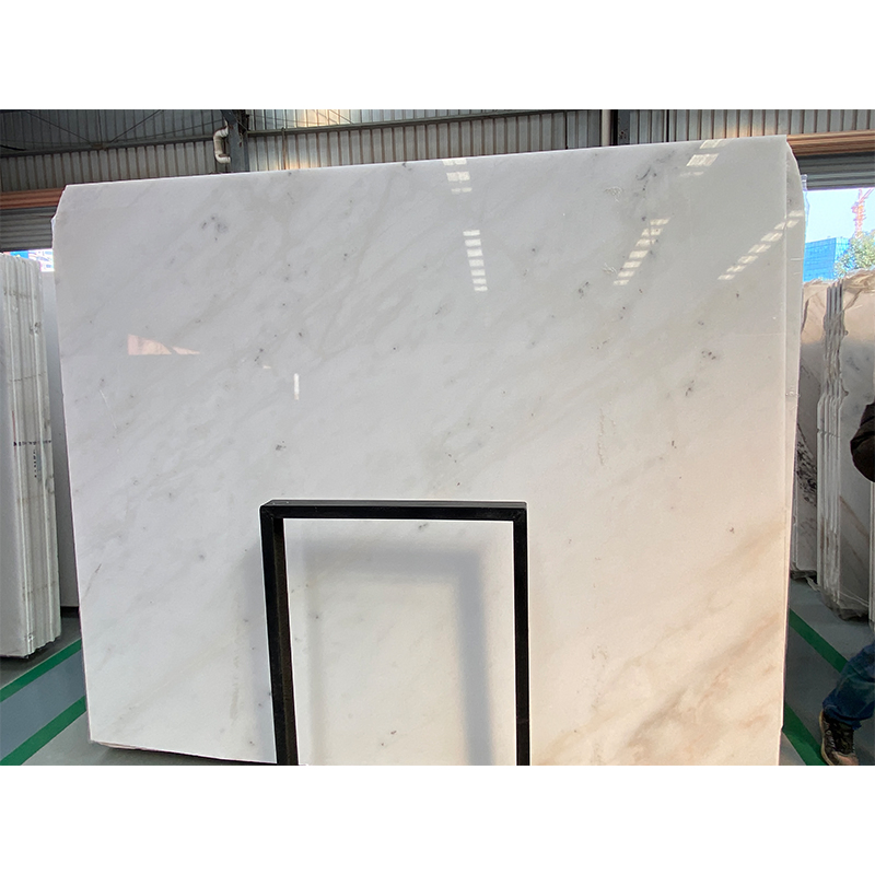 Polished Natural Stone China Statuario/Statuary White Marble Tiles/Slabs for Background/Flooring/Wall/Countertop/Indoor/Interior Decoration/Vanity Top Price