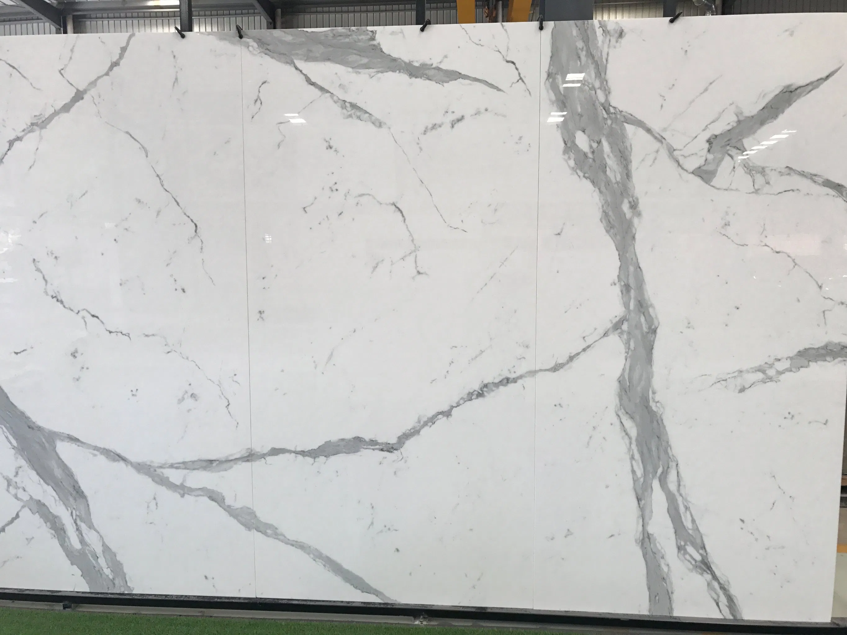 Artificial Calacatta White Marble Color Rock Plate Sintered Stone Tile and Slab
