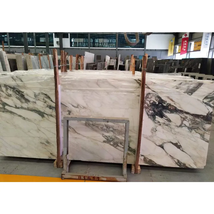 Calacatta White Marble Photo 3