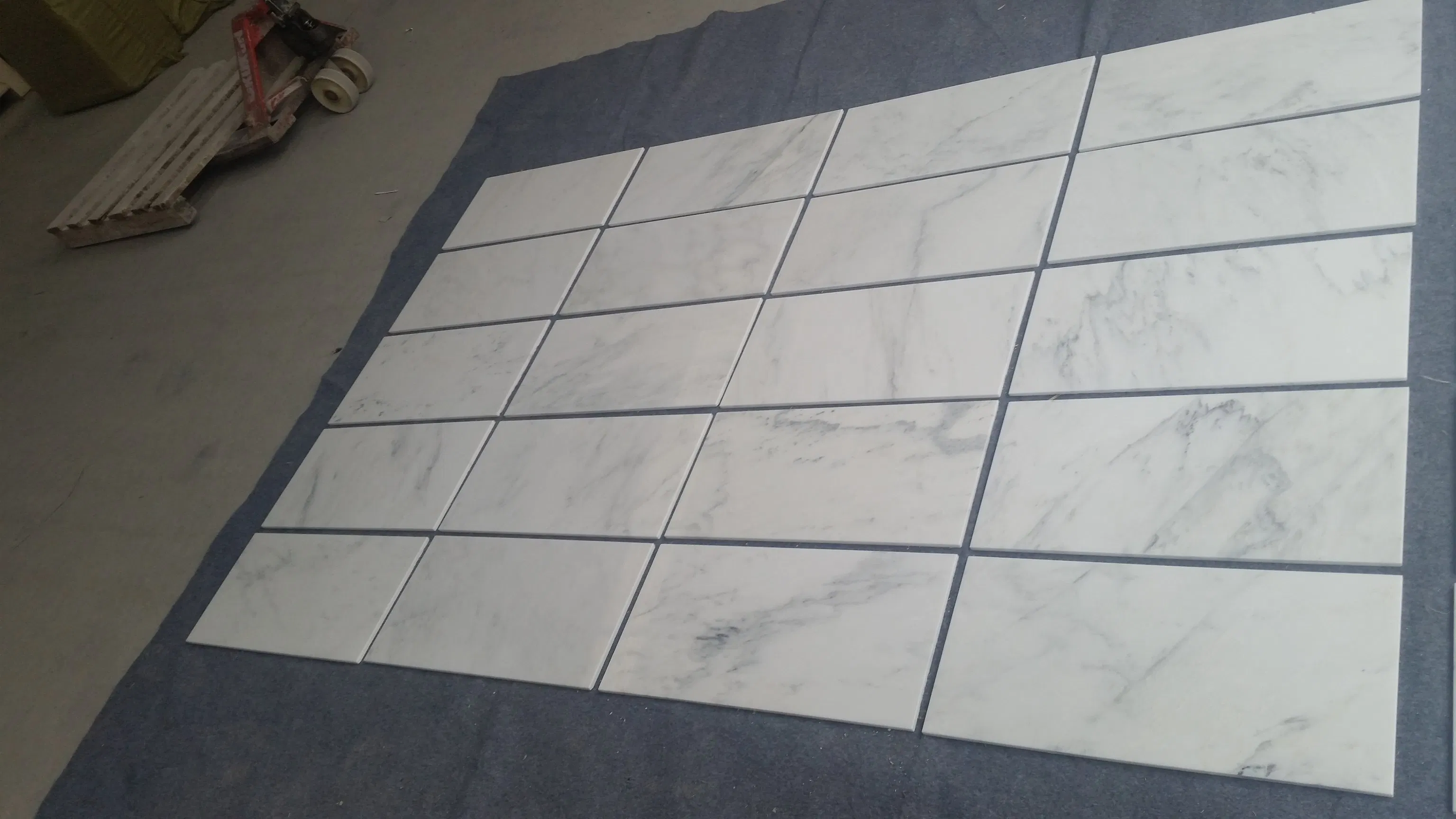 Polished China Oriental/Easten/Calacatta/Statuario/Statuary White Marble Tiles Stone Slab Marble Flooring Tile Marble Countertop