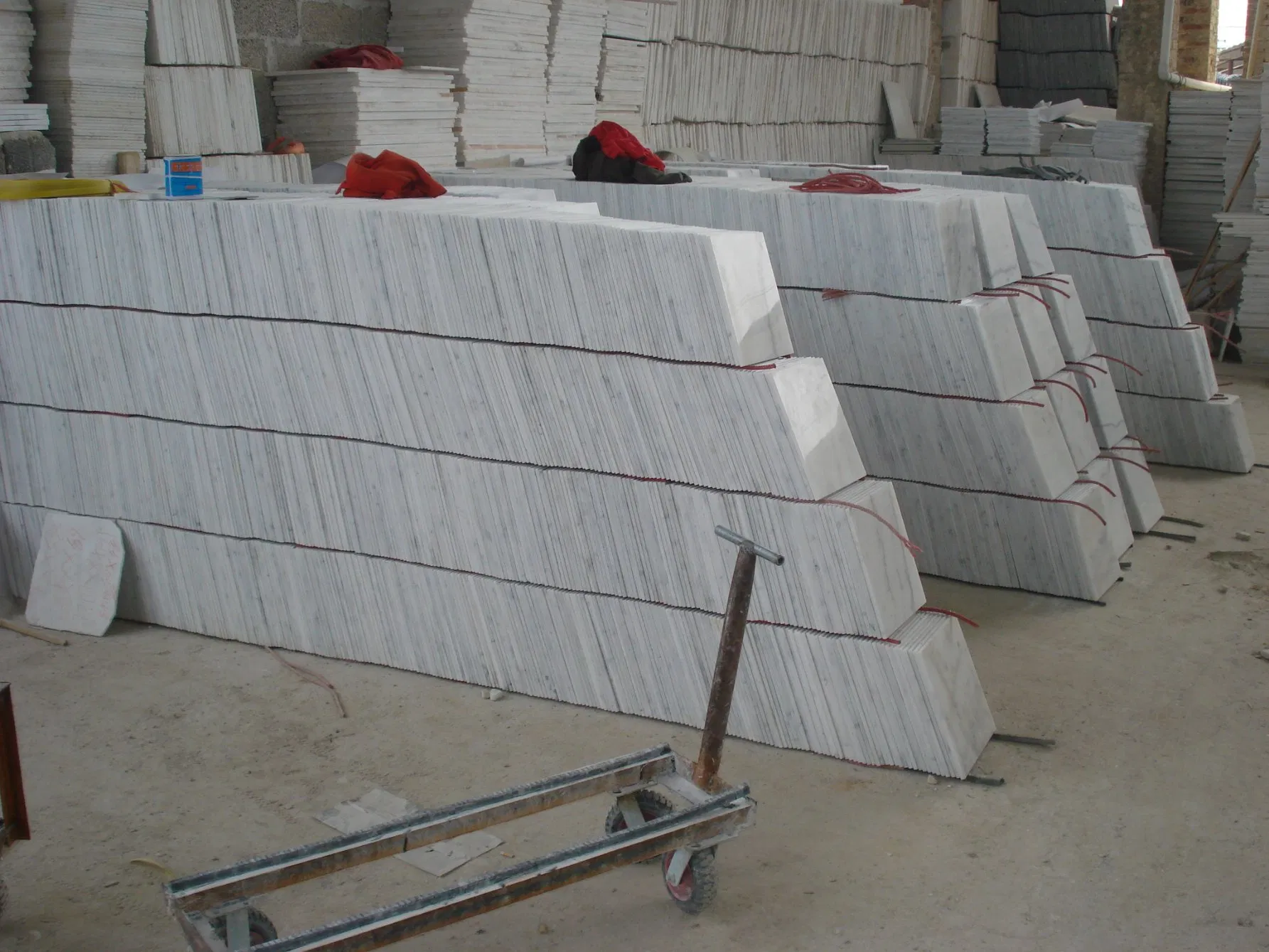 China Statuary White Marble Slabs Floor Tiles Stone Quarry Price