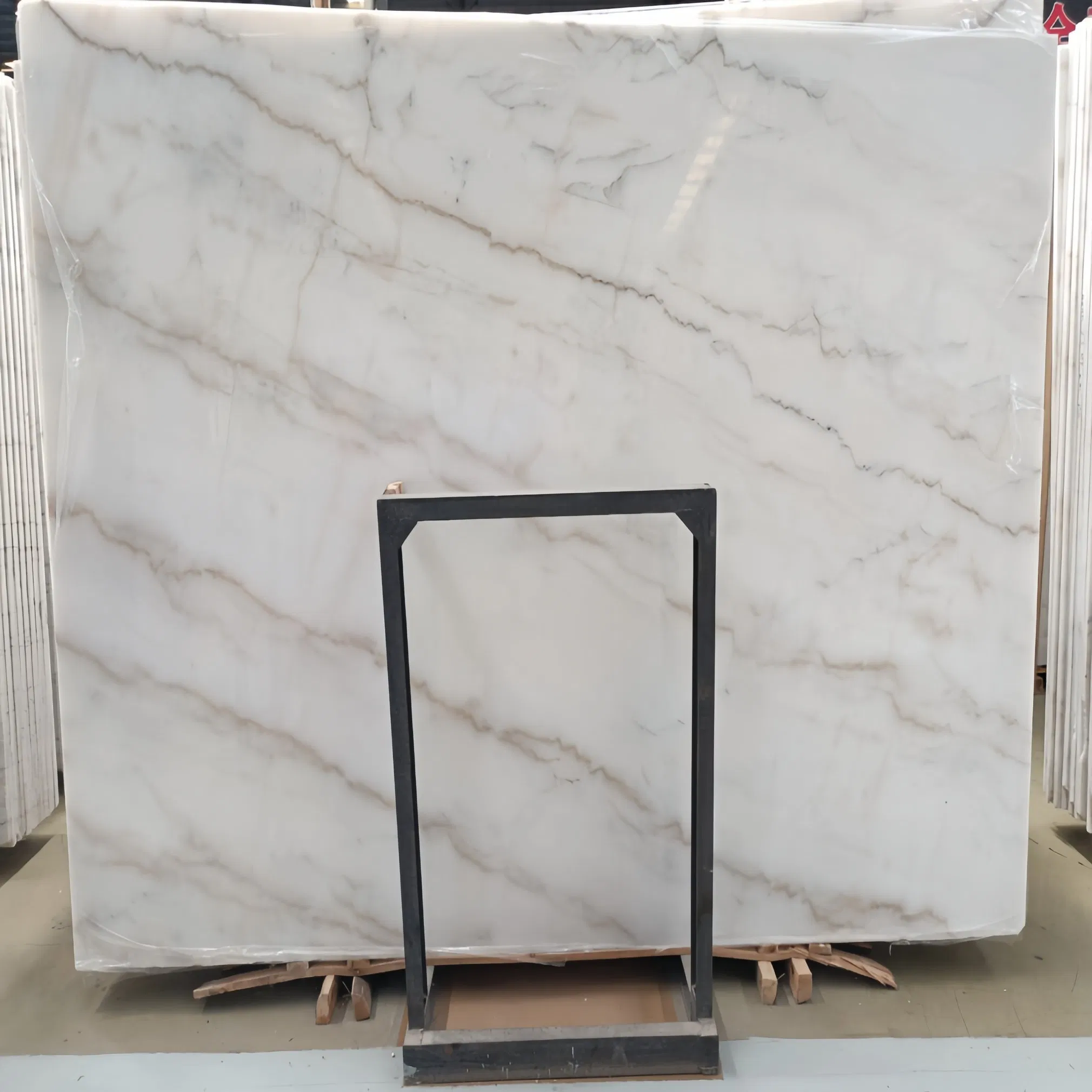 Natural Marble Cloudy White Guangxi White Marble China Carrara White Decoration Material for Wall Cladding