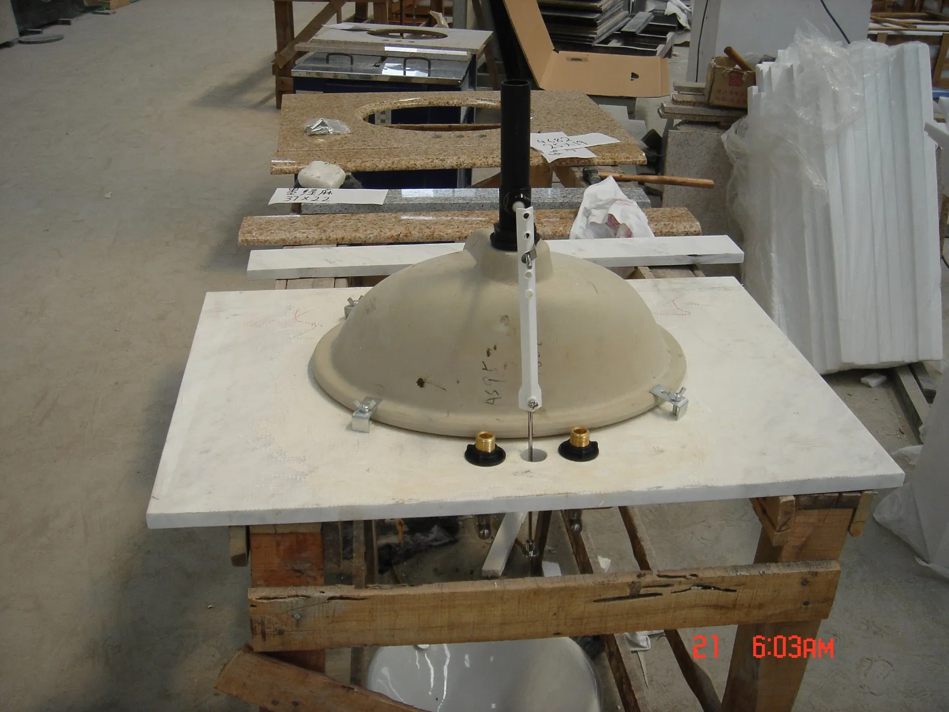 Classic Design Natural Carrara White Marble Countertop with Basin Chinese Supplier