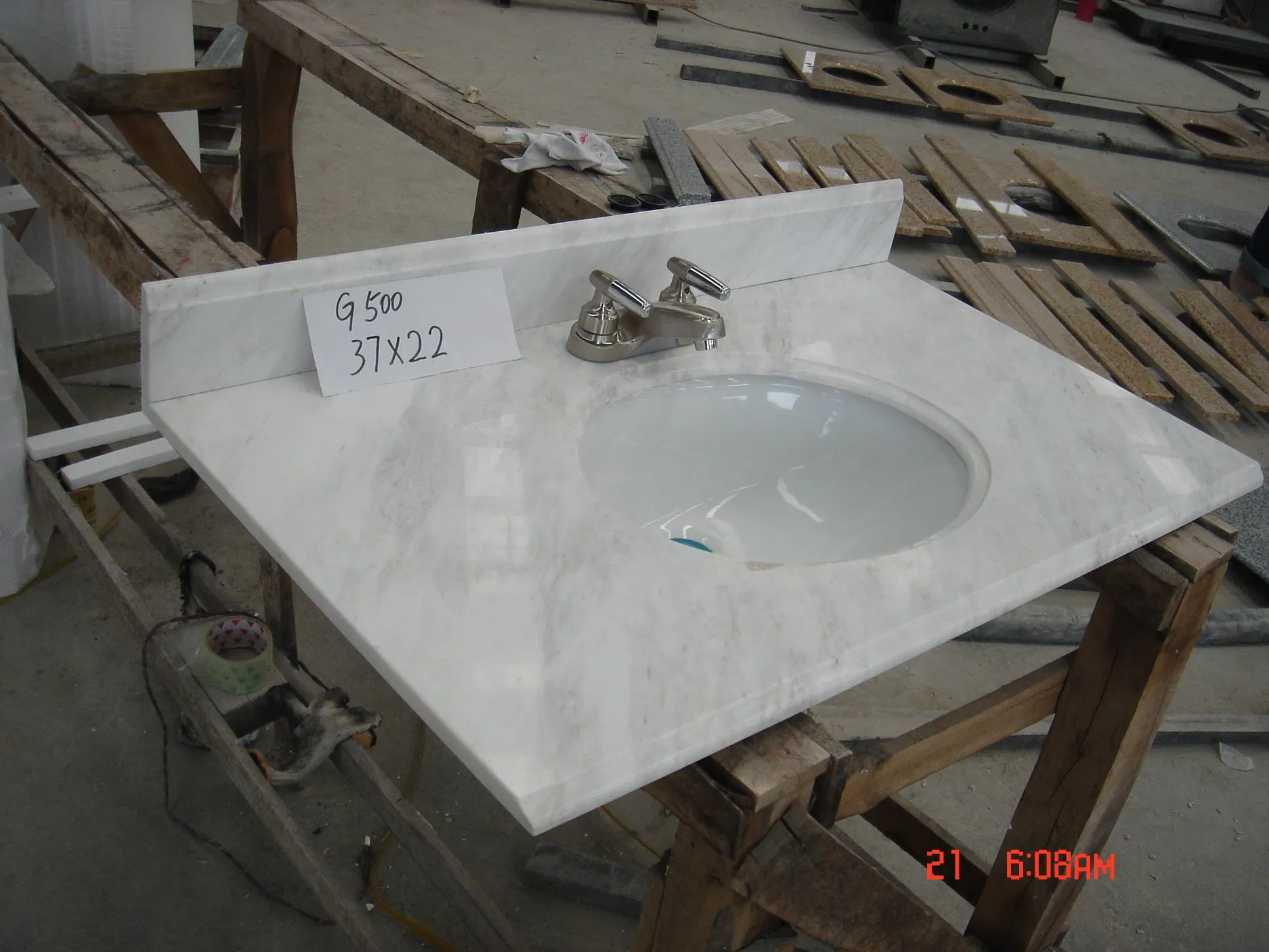 Classic Design Natural Carrara White Marble Countertop with Basin Chinese Supplier