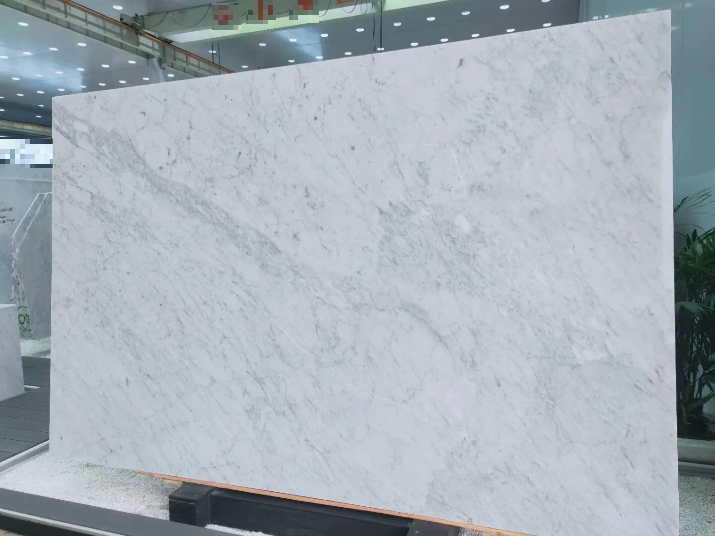 Natural Stone polished/honed Italy Statuary Carrara Marble for interior floor/wall slabs/tiles/countertops/stairs/sills/column/mosaic decoration