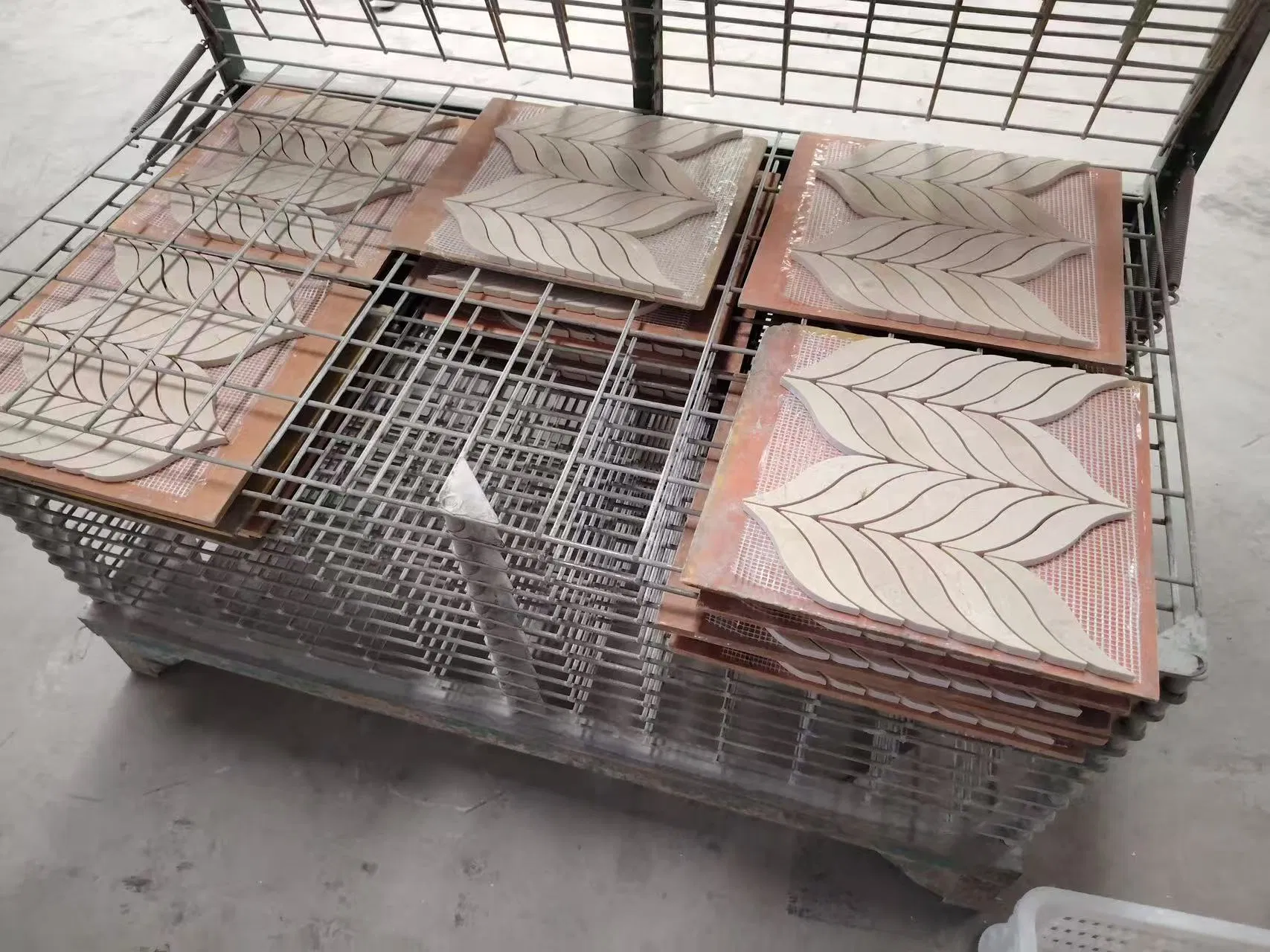 Crema Marfil Beige Marble Leaf Shape Mosaic Tile