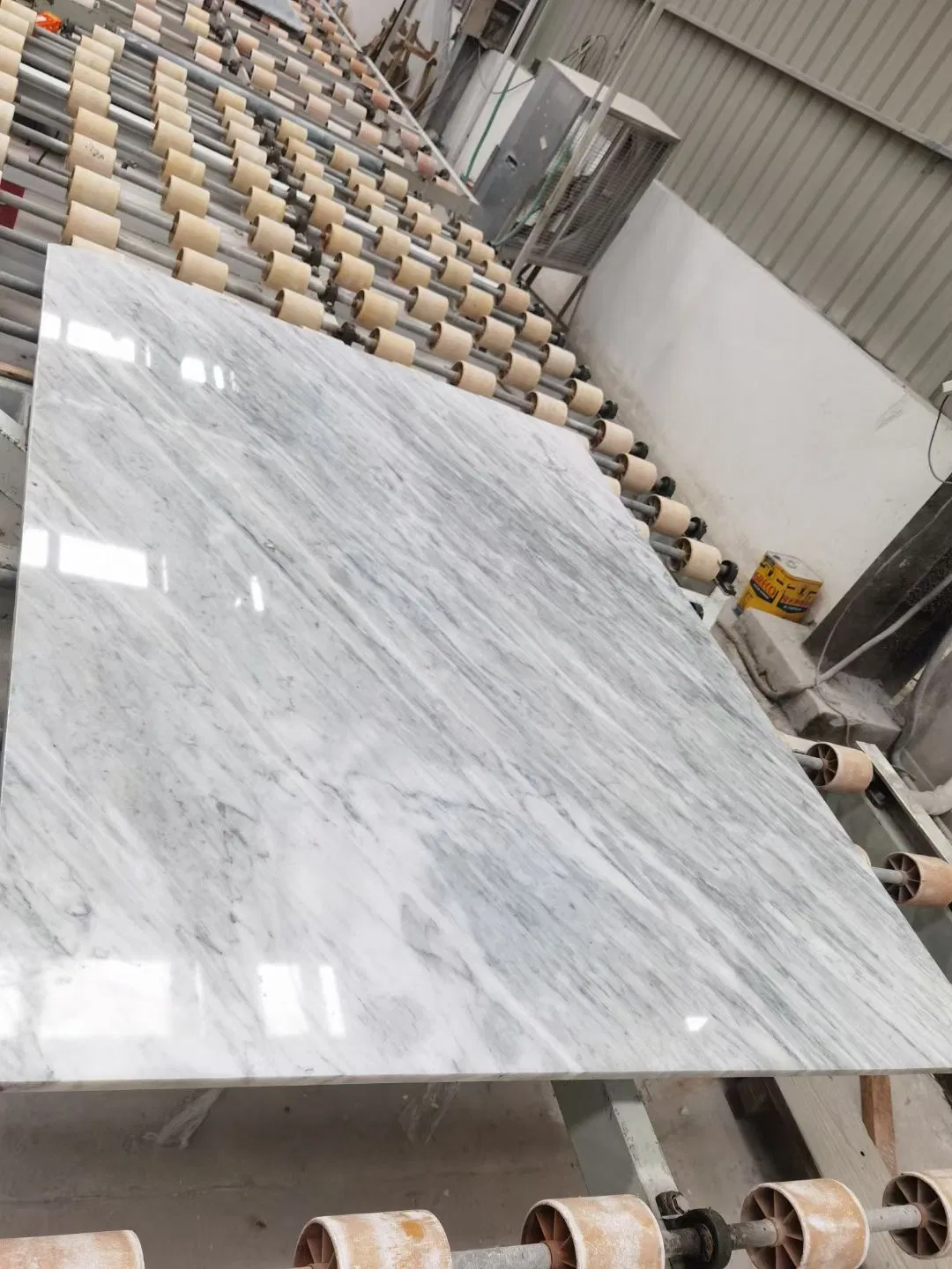 Natural Stone Top Quality Polished Honed Carrara Grey Marble for Wall Tiles/Vanity Tops/Slabs Tiles/Floor Tiles/Countertops