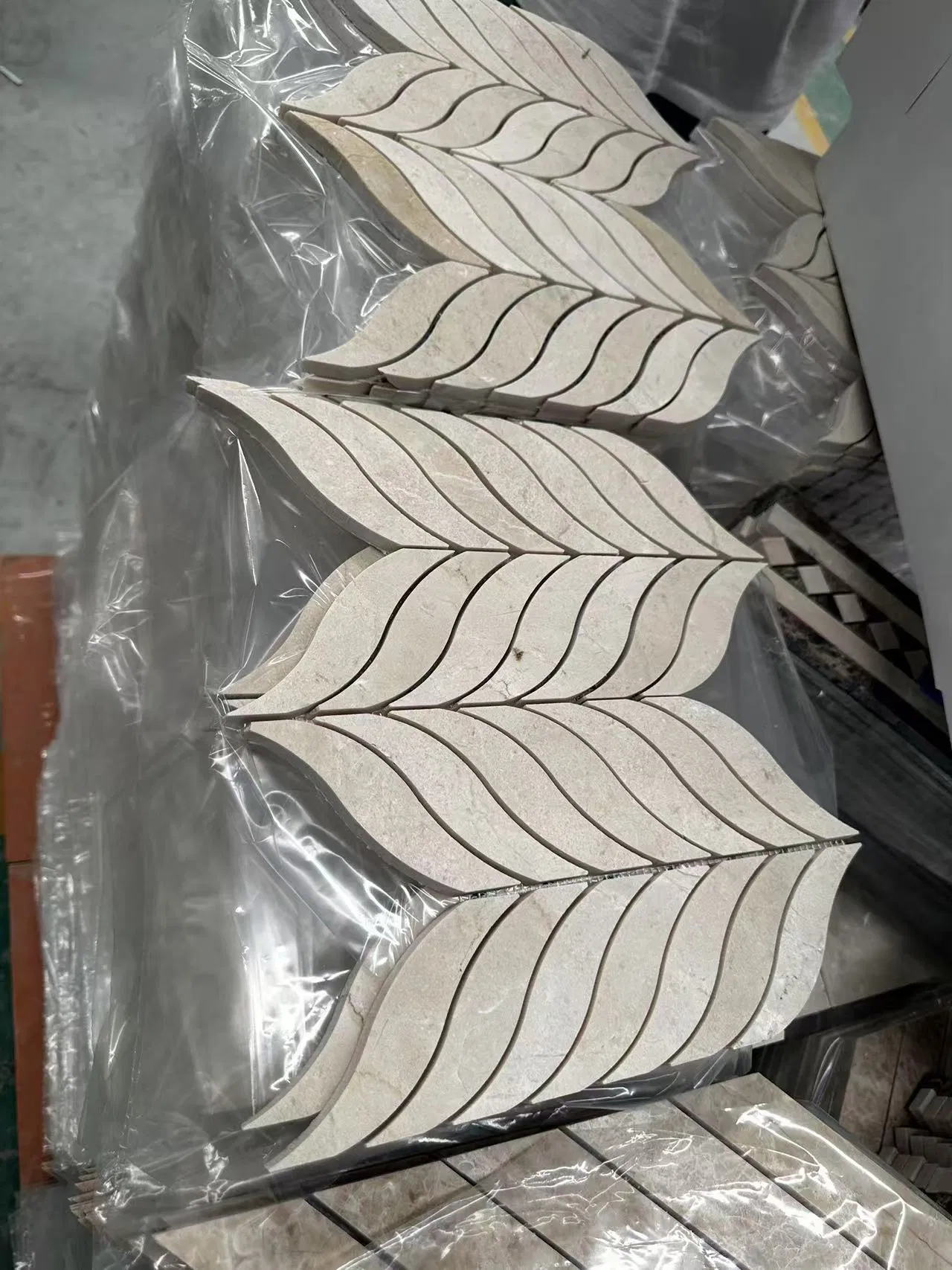 Crema Marfil Beige Marble Leaf Shape Mosaic Tile