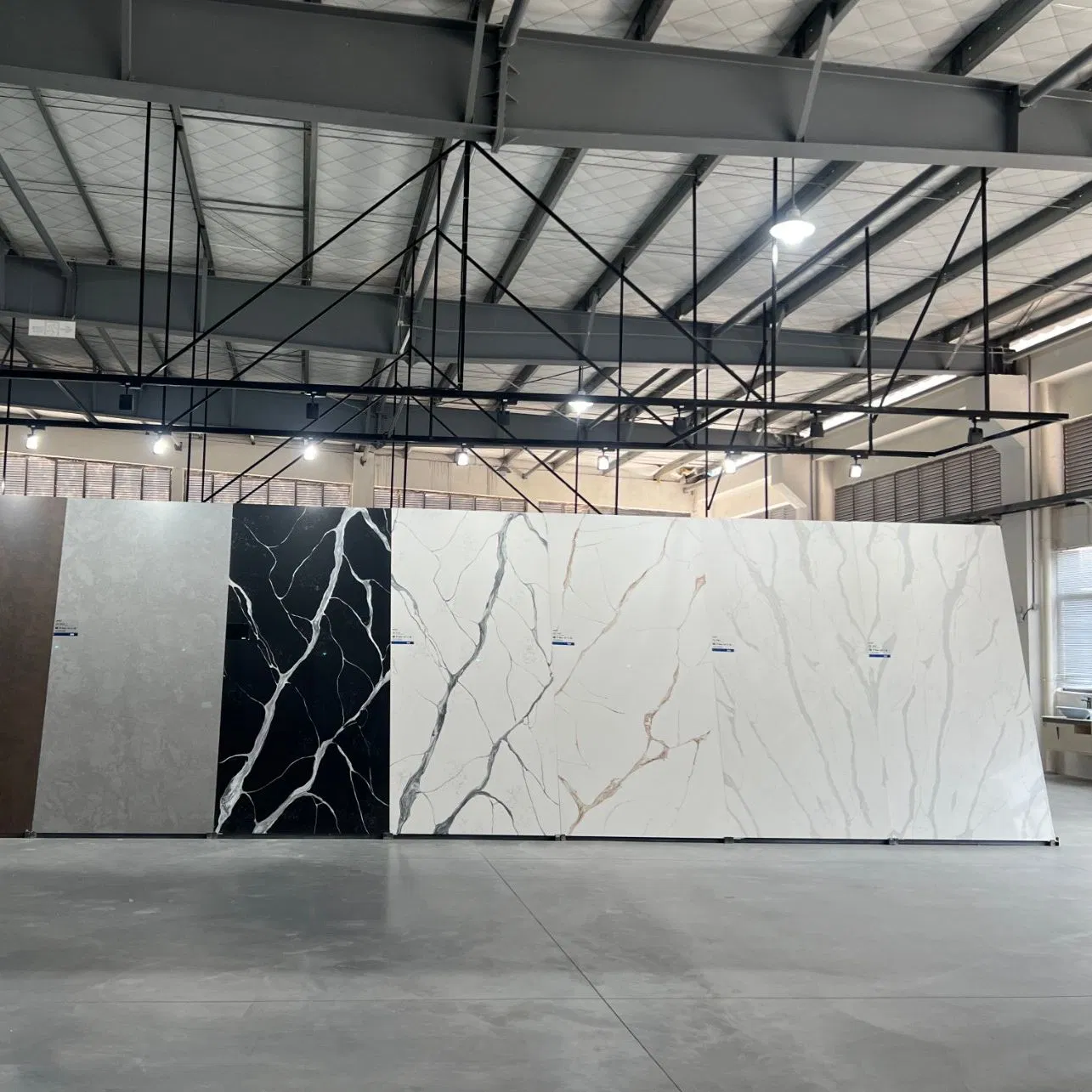 NSF/Greenguard Certificated Marble Color Calacatta Artificial Quartz Stone Big Slab for Bathroom Countertop