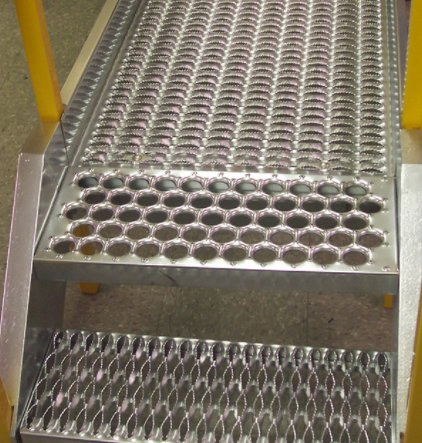 SUS304 Round Hole Decorative Stainless Steel Perforated Plate Is Used for Wall Applications