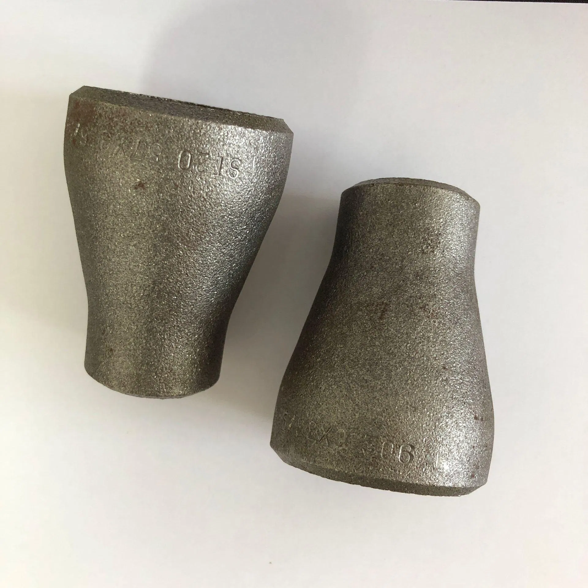 4 Inch Seamless Butt Weld Stainless Steel Pipe Fitting Reducer Stainless Steel Industrial/Customize Seamless/Corrosion Resistant Thin-Wall Large Diameter Reduce