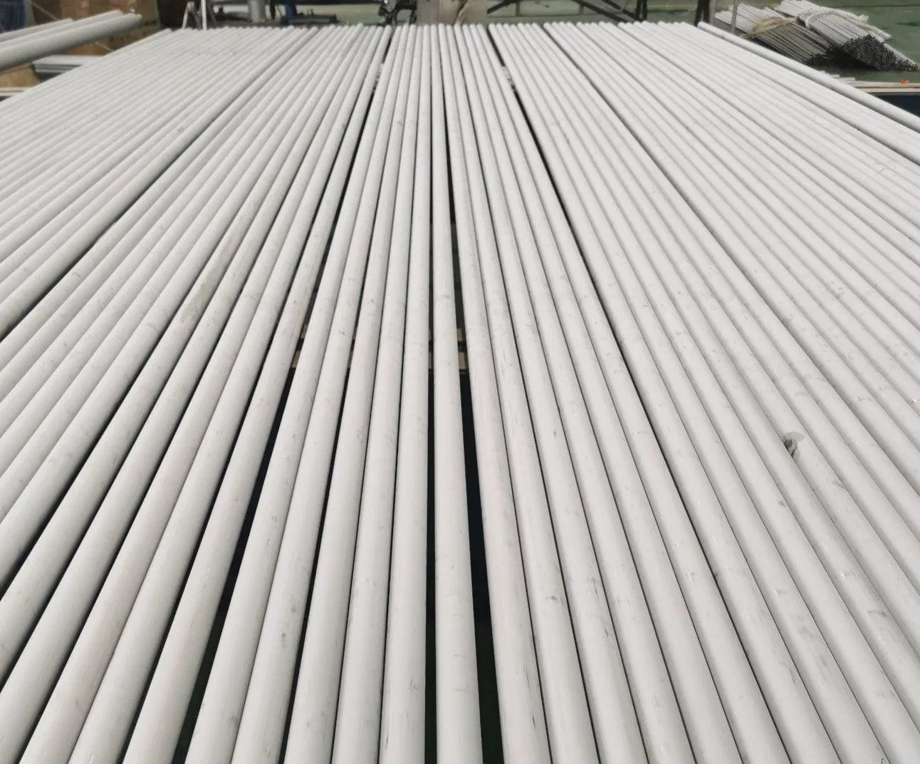 Industrial Tube and Pipe Tubing: Stainless Steel Seamless Tube as The Core Component for Systems