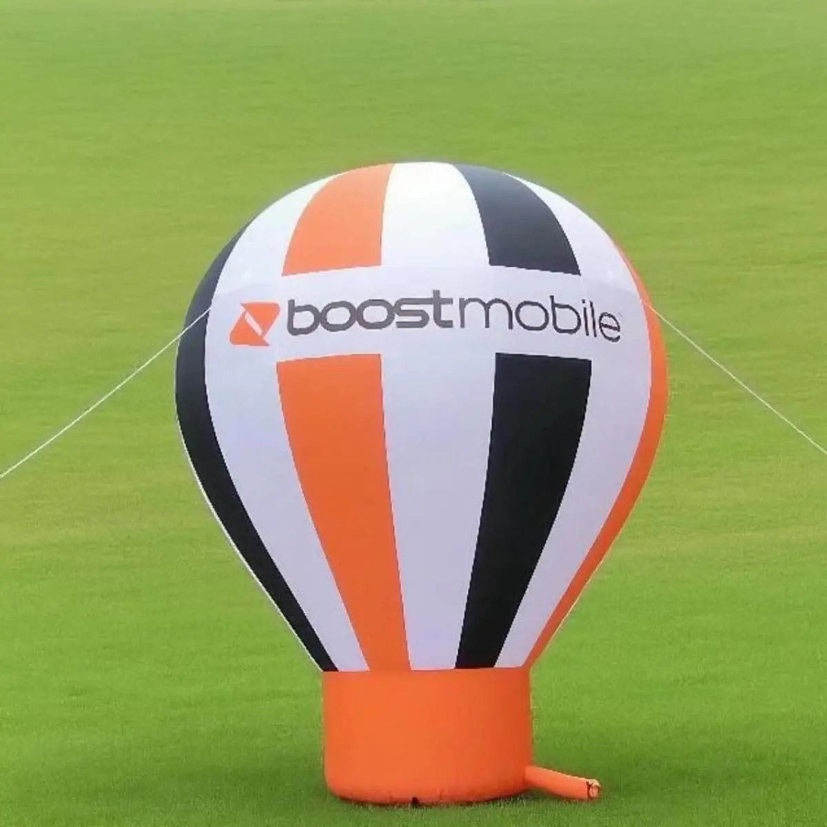 Inflatable hot air balloons (1)