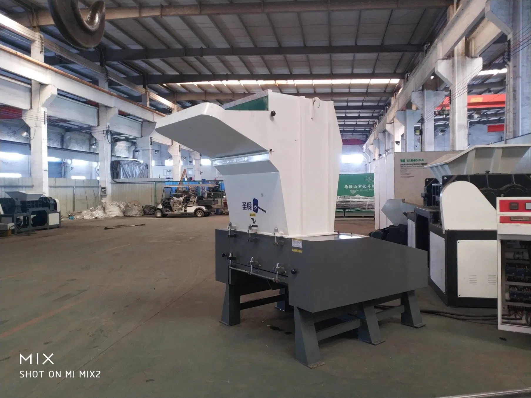PVC Pipe Pet Bottles Hard Waste Plastic Recycling Crusher Machine