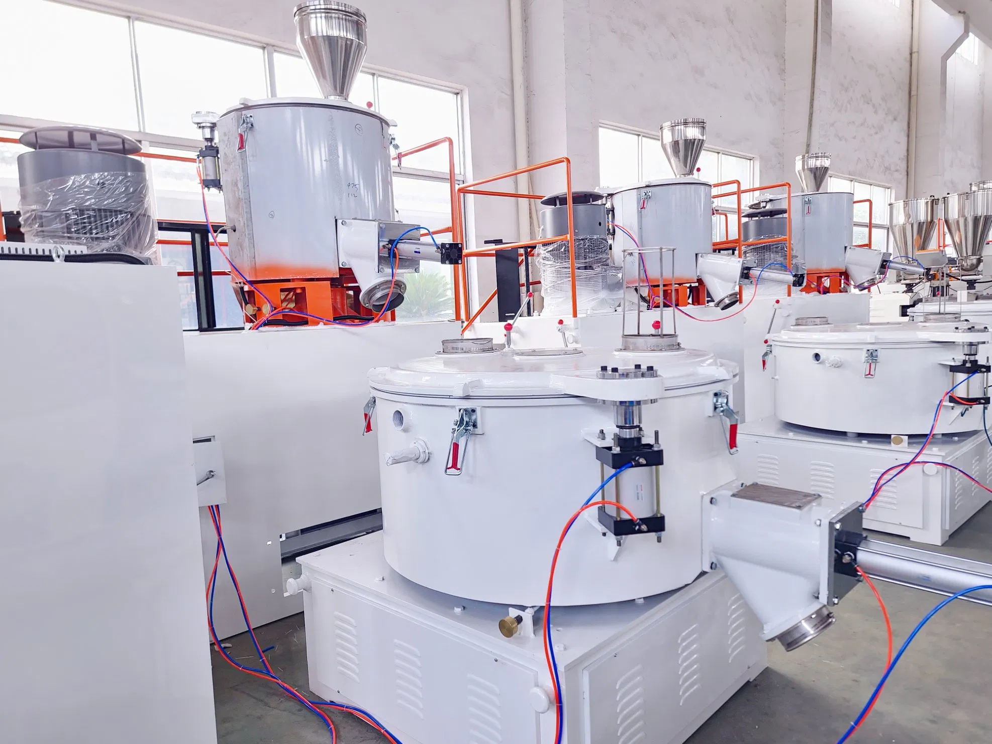 Plastic Blender, Horizontal/ Vertical Heating/Cooling PVC/UPVC/CPVC Powder Resin PE/PP Raw Material Mixer/Hot and Cold Mixing Machine Manufacturing