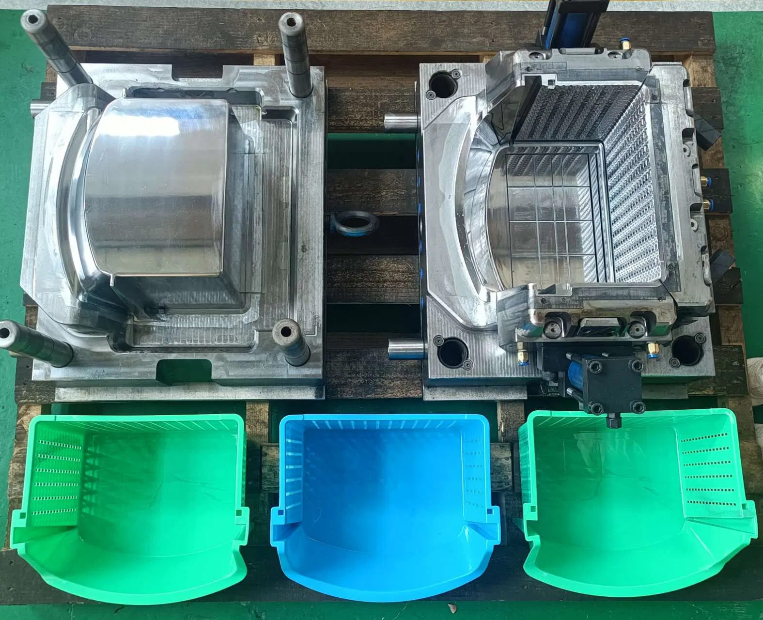 Plastic Fruit Crate Bucket Spoon Fork Knife Making Injection Molding Machine Price