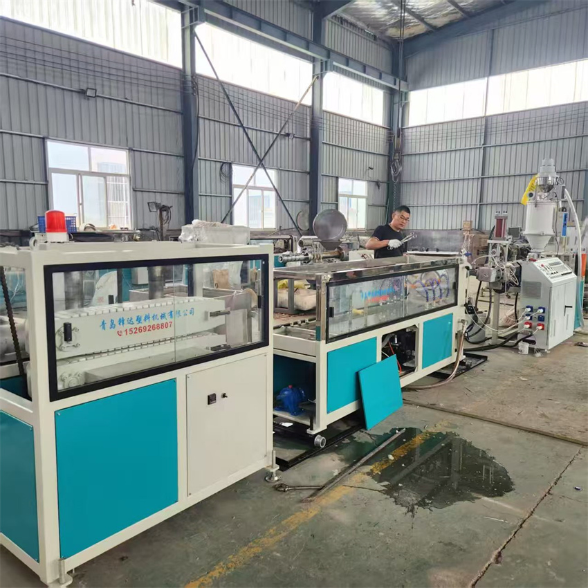 PE Pipe/Cod Cable Porous Pipe Production Line/Plastic Carbon Spiral Pipe/Conduit Tube/Making Machine