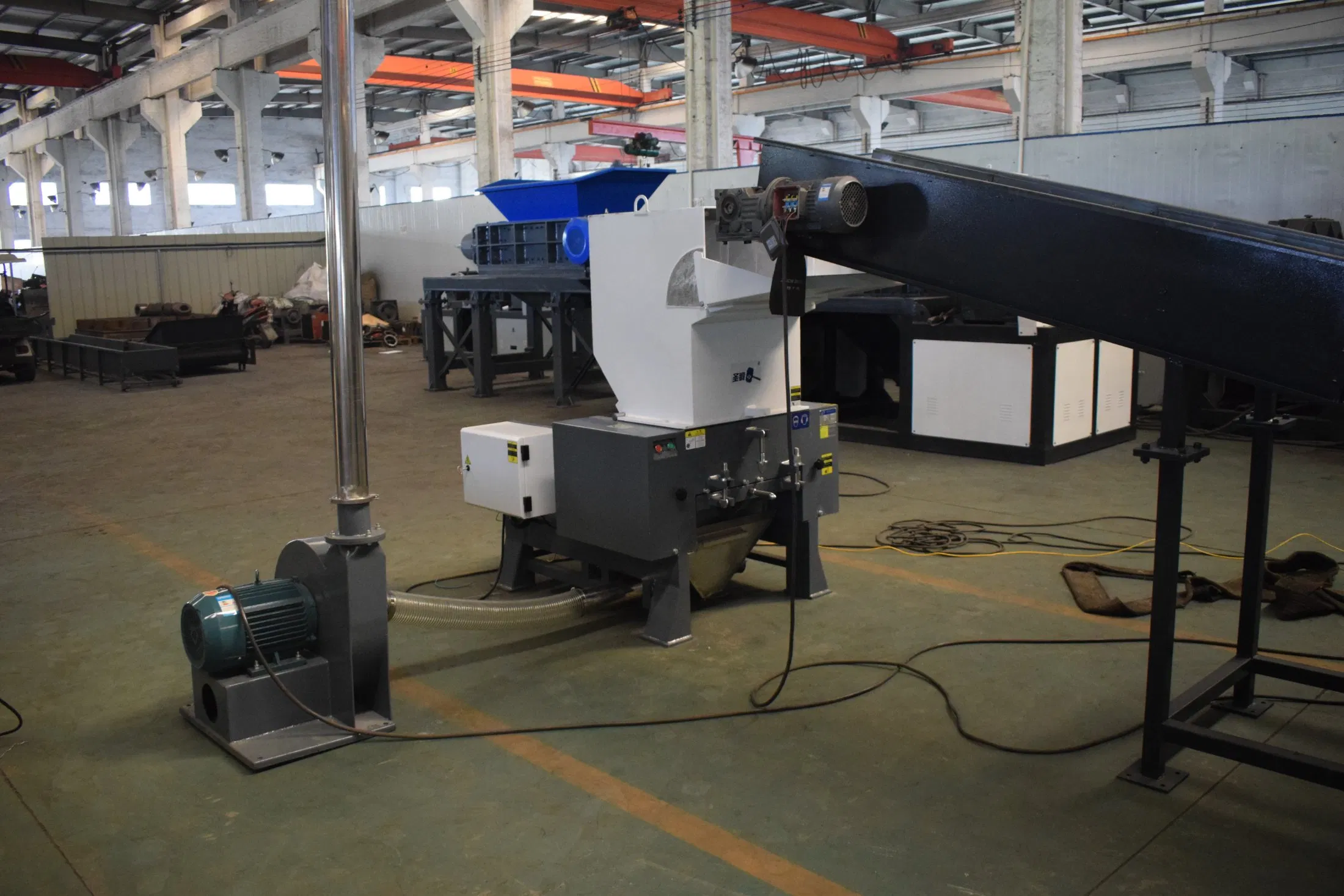 PVC Pipe Pet Bottles Hard Waste Plastic Recycling Crusher Machine